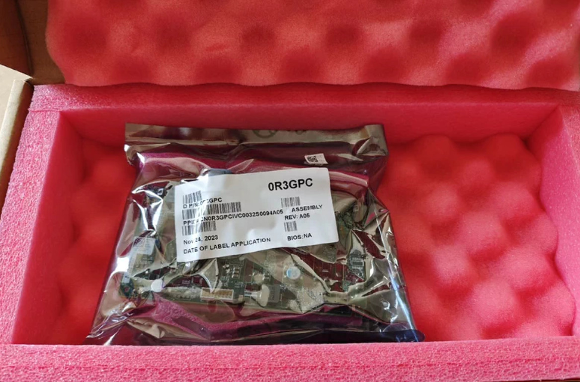 New Dell R740 R840 R940 R940XA 8x2.5" Server HDD Backplane 0R3GPC R3GPC