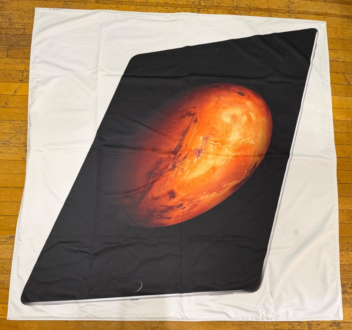 RARE APPLE COMPUTERS  VTG " PLANET MARS   " LARGE ADVERTISEMENT CLOTH POSTER