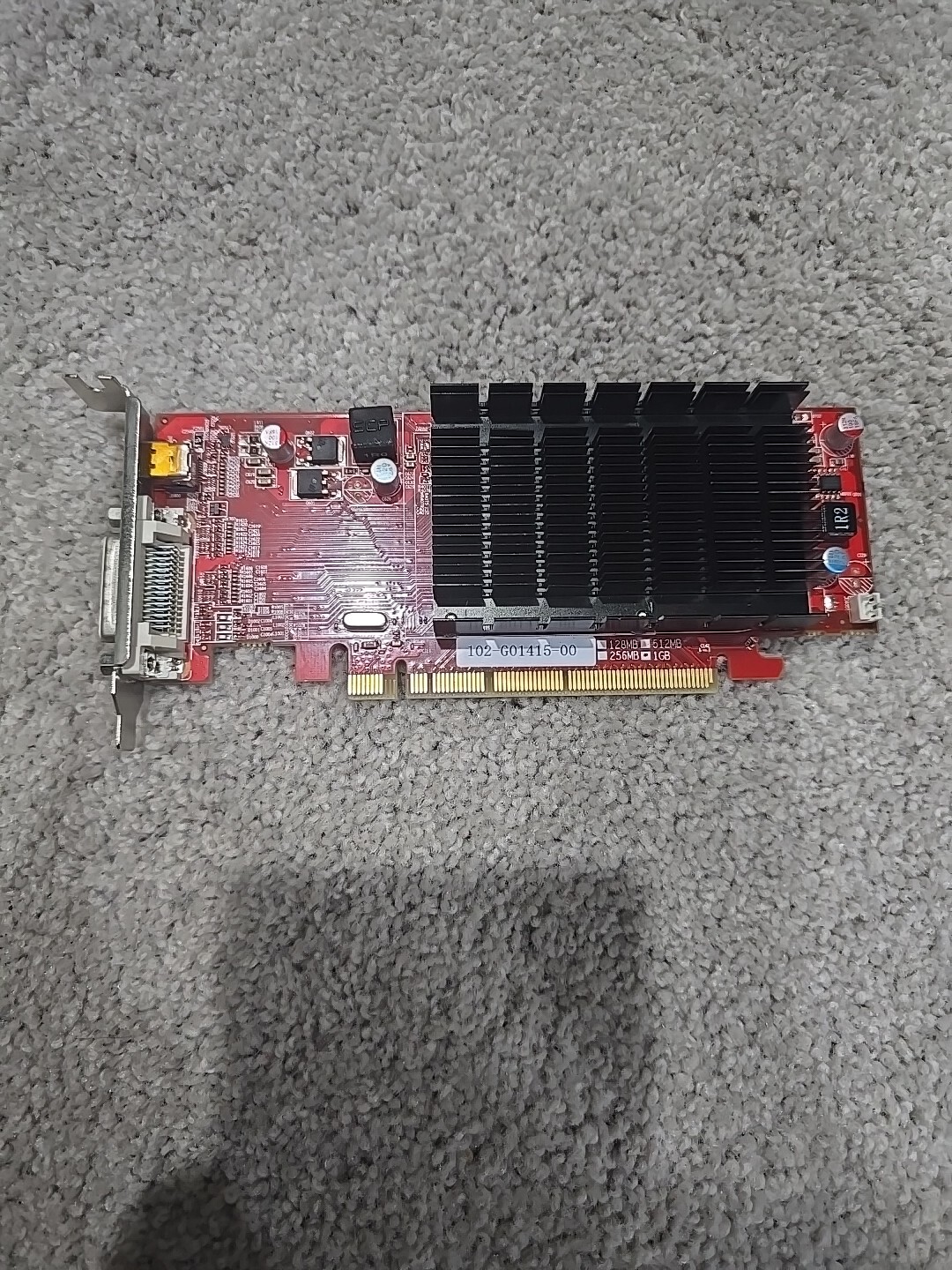 VisionTek AMD Radeon HD 6350 (900479) 1GB DDR3 SDRAM PCI Express x16 Video Card
