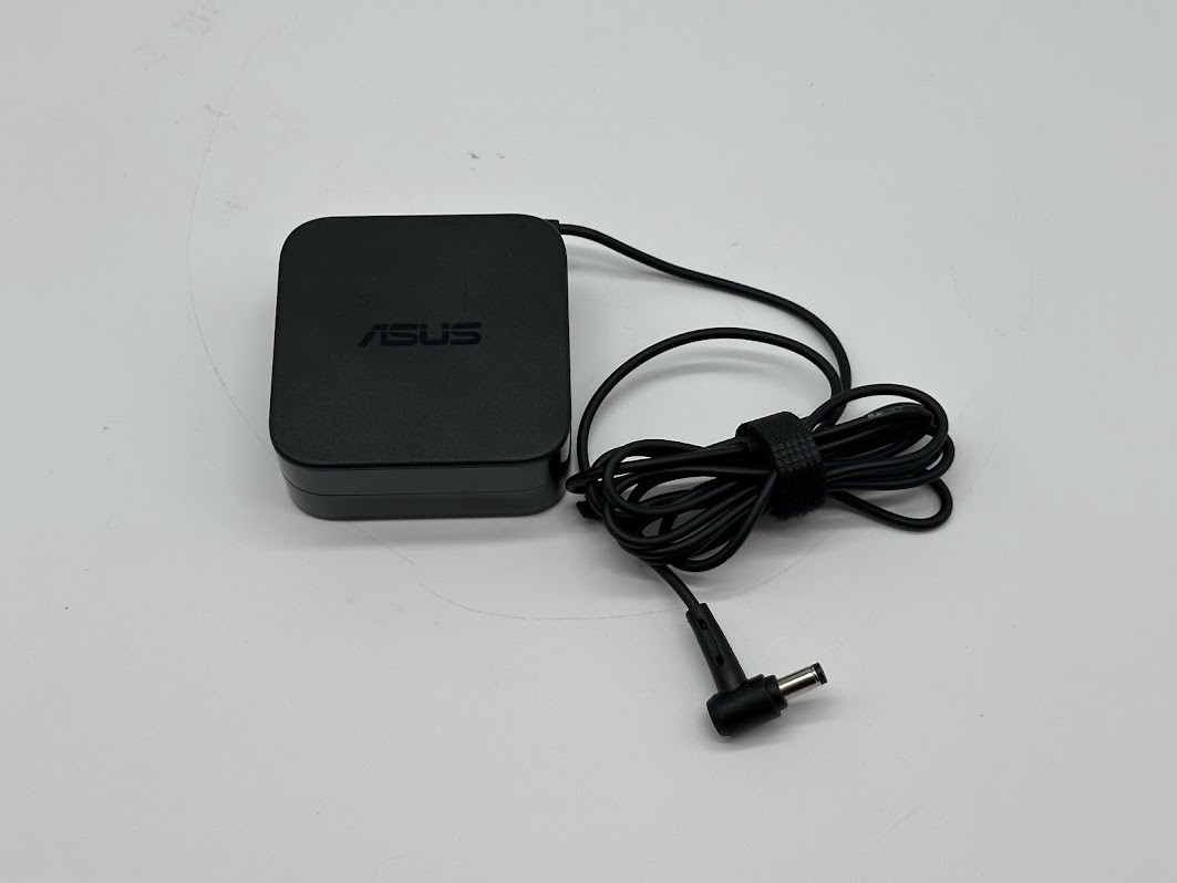 Genuine Original ASUS 65W 19V3.42A ADP-65GD B AC adapter PA-1650-48 5.5*2.5mm