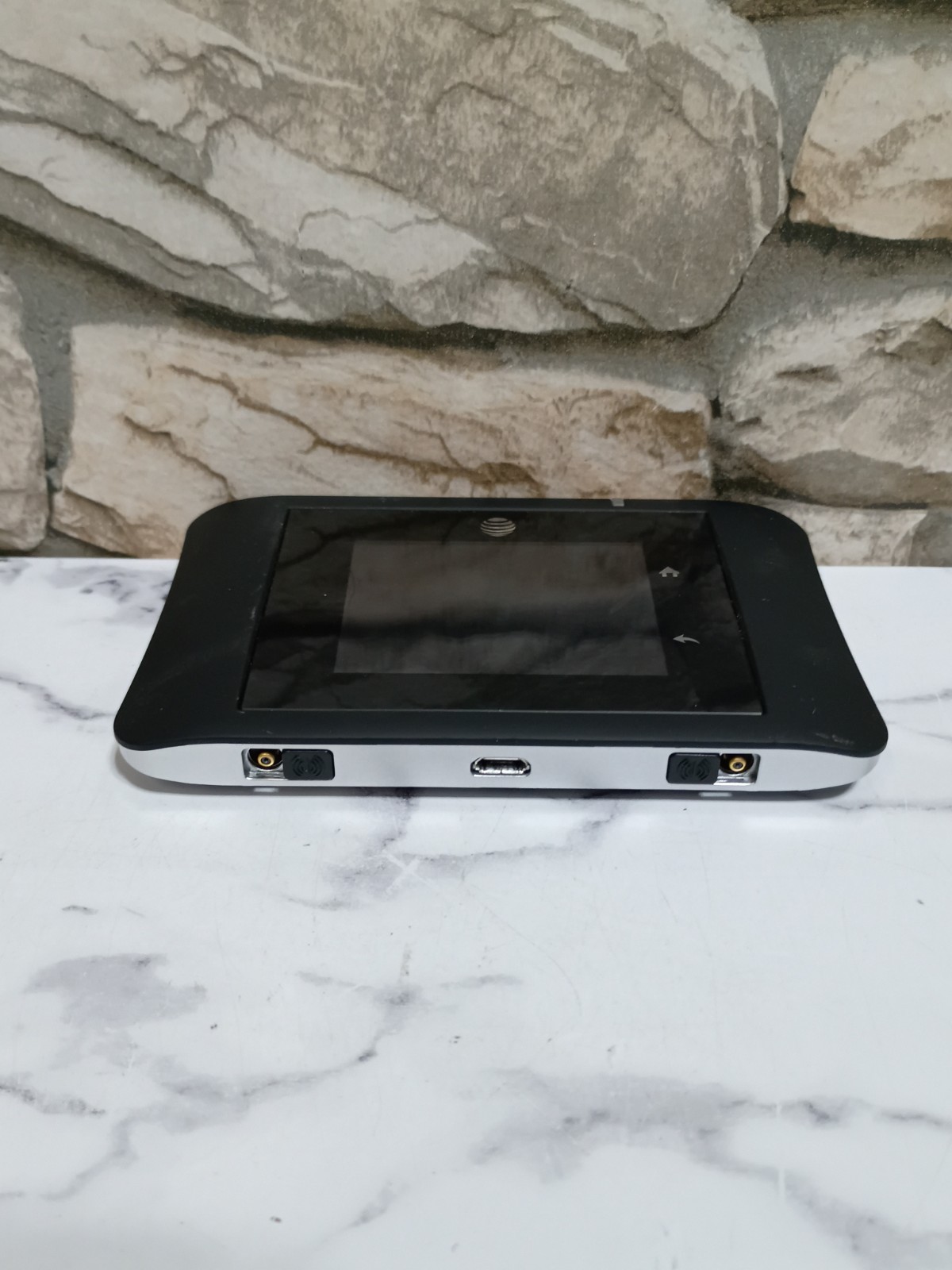 AT&T NETGEAR AirCard 781S Wifi Mobile Hotspot Black