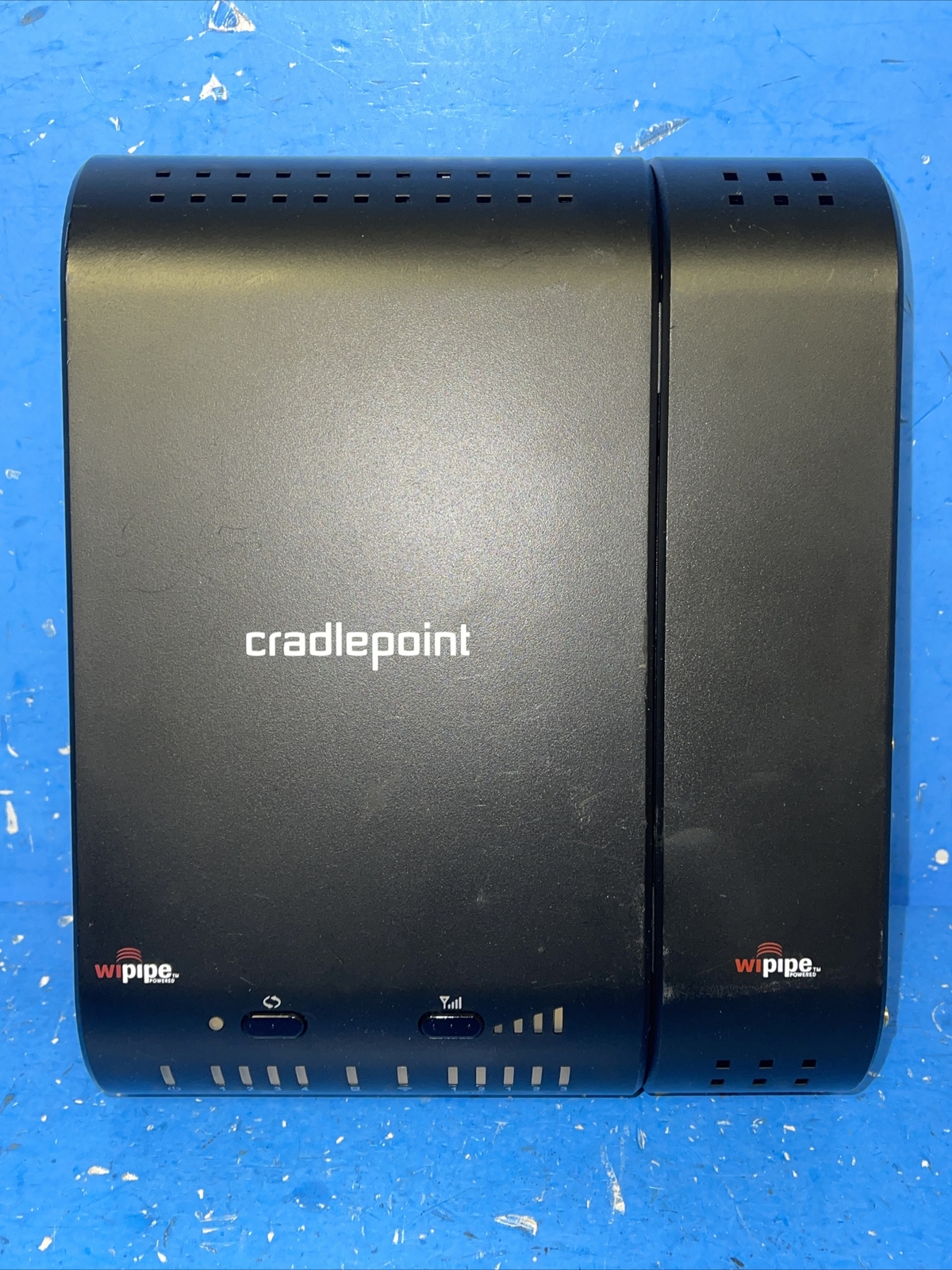 CRADLEPOINT TECHNOLOGY WIPIPE CBA750 MBR1400 WIRELESS ROUTER