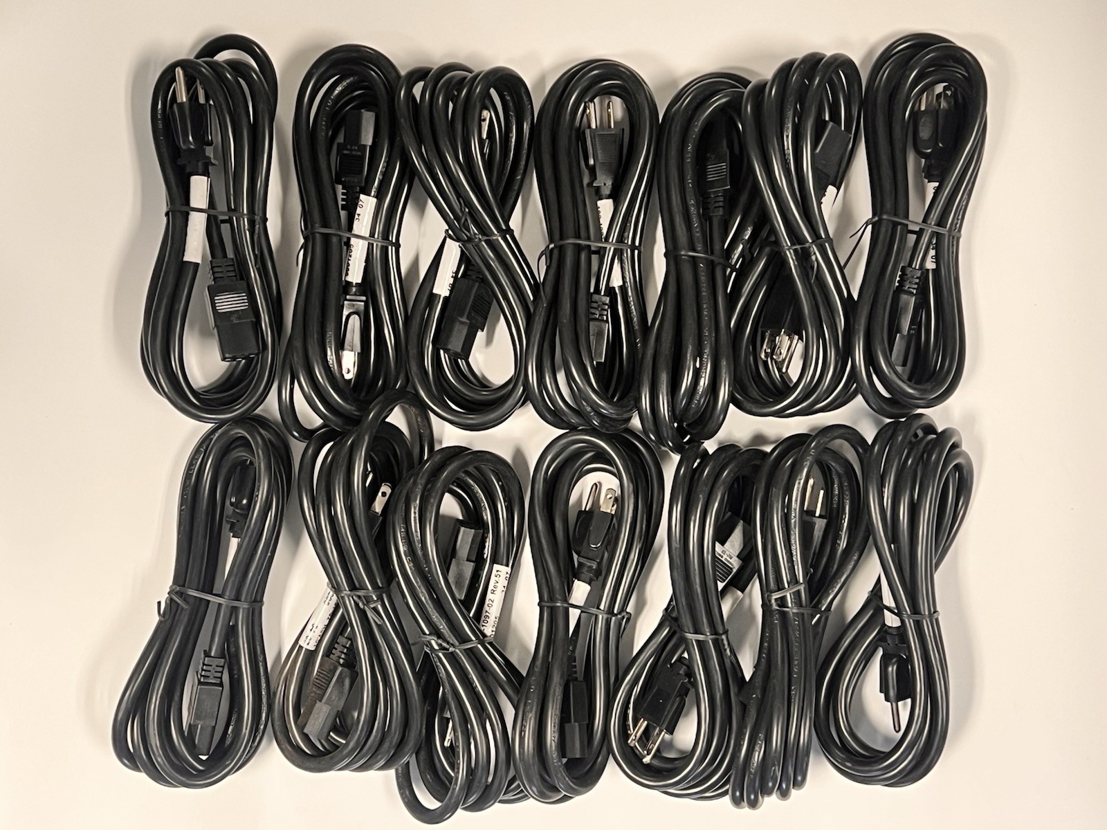 Log Of 14 Sun Microsystems, F180-1097-02, 14 AWG 300V Power Cords Cables 8Ft