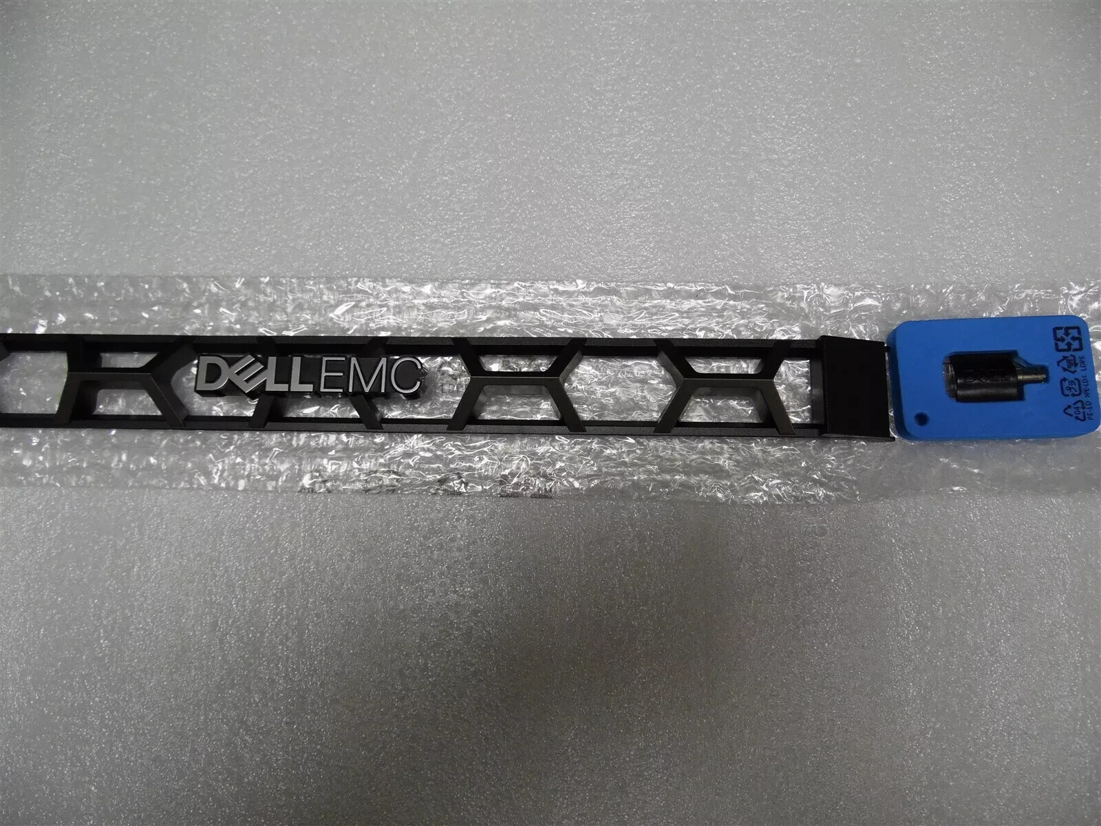 NEW FACEPLATE FRONT BEZEL DELL EMC 1U RACK SERVER R440 R640 R6415 VXTRT 9MTRW