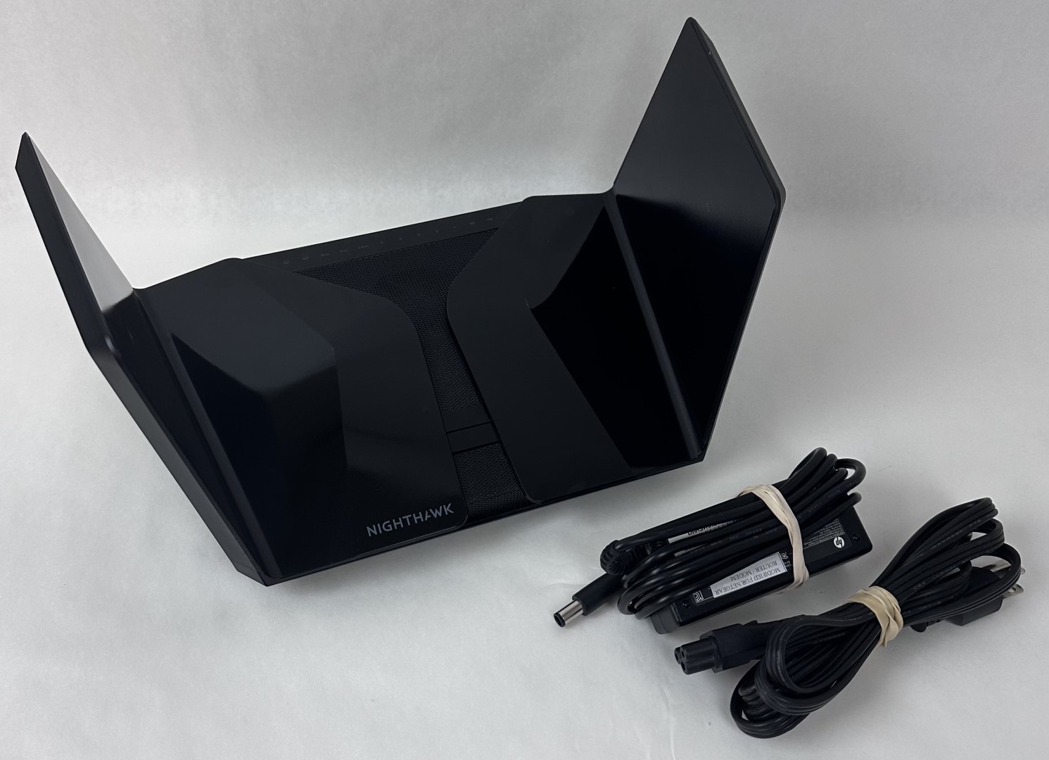 NETGEAR Nighthawk AXE11000 Tri-Band WiFi 6E Router - Black RAXE500-100NAS