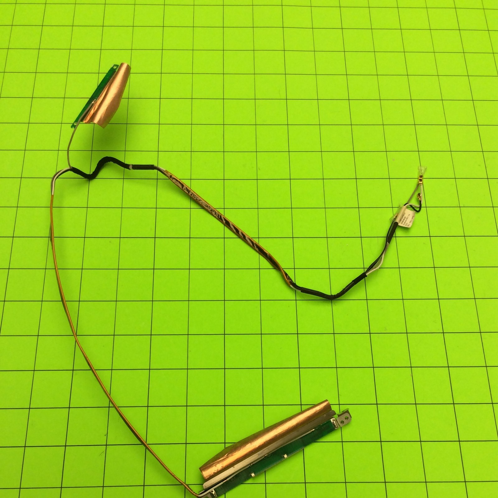 Dell Studio 1737 Laptop Computer GM5_L 17" Antenna DQ60AMP8P07