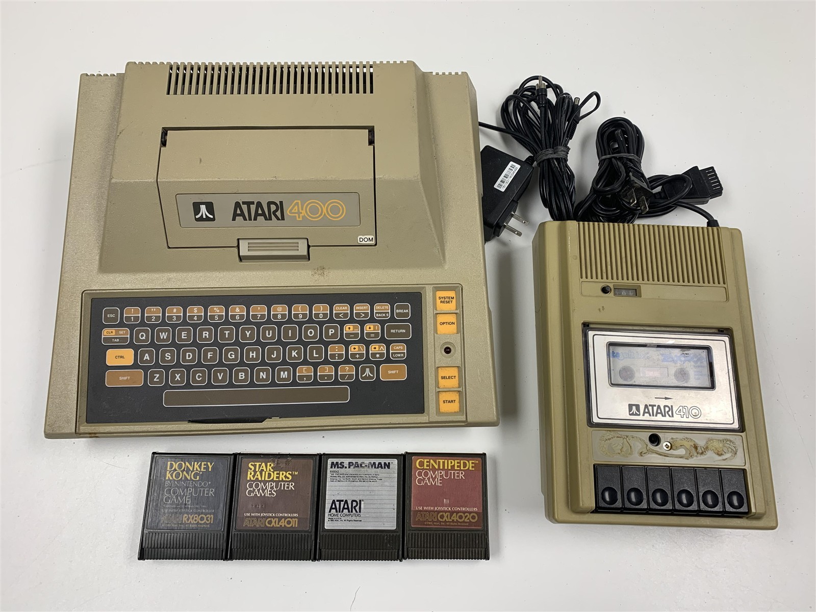 Atari 400 Computer with 410 Program Recorder 4 Games /w Power Supply Untested
