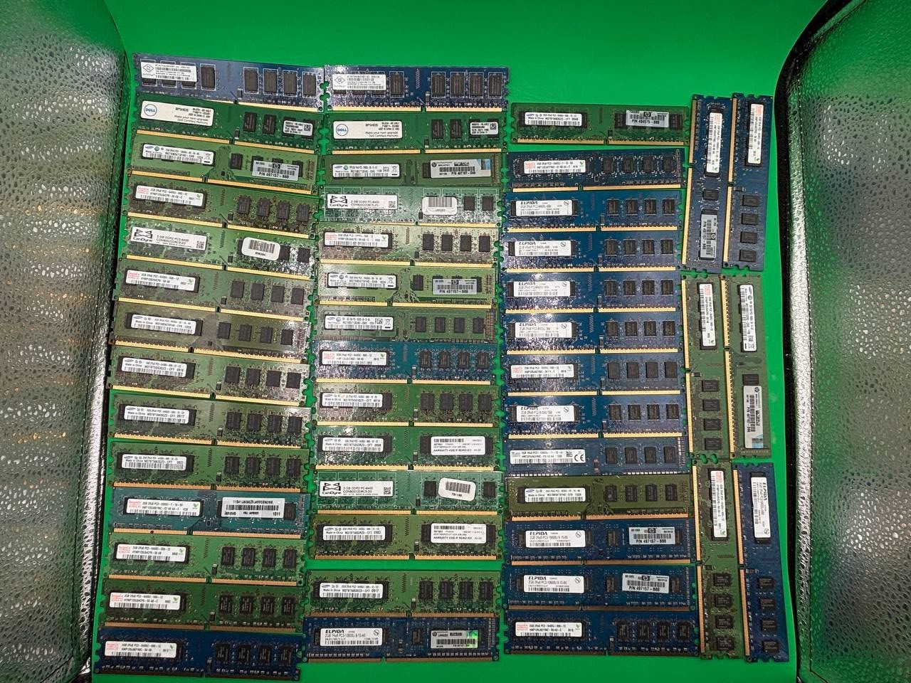 Lot of 47 2GB Rams 33PCs 6400 DDR2 & 14PCs DDR3 ST95
