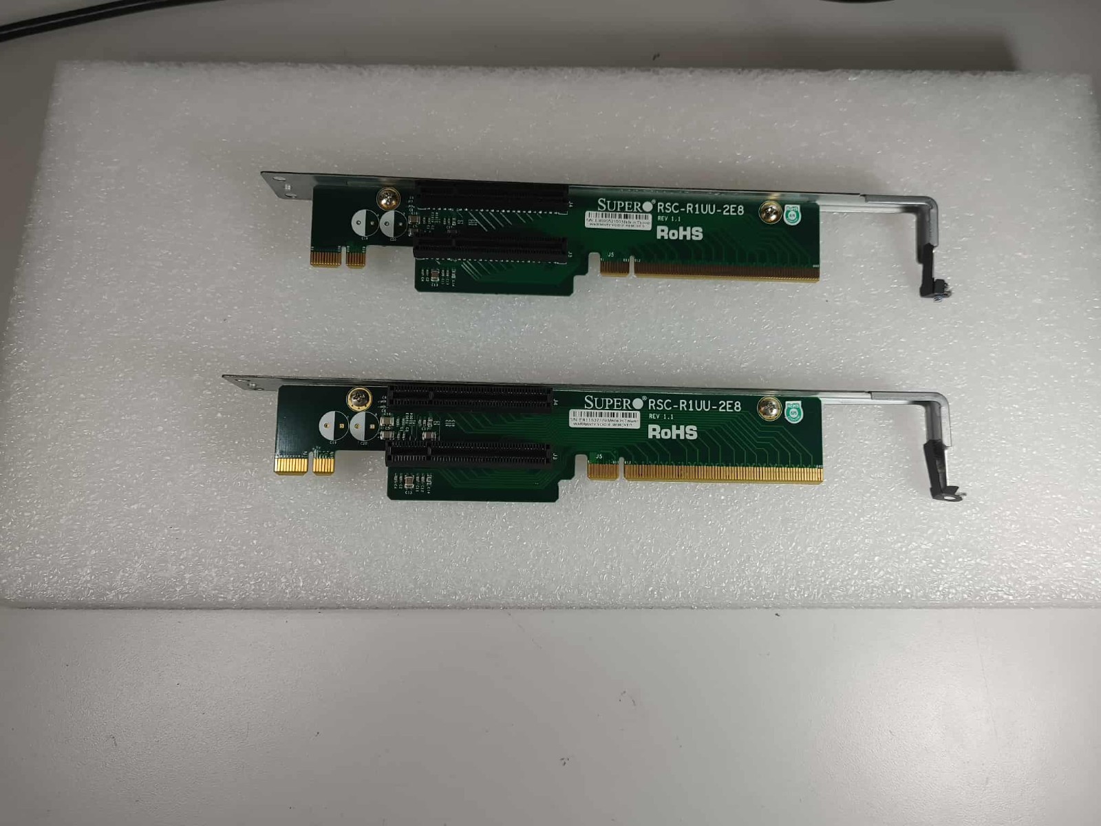 lot of 2 Riser Card Supermicro Server RSC-R1UU-2E8 1U 2-Slot PCIe x8