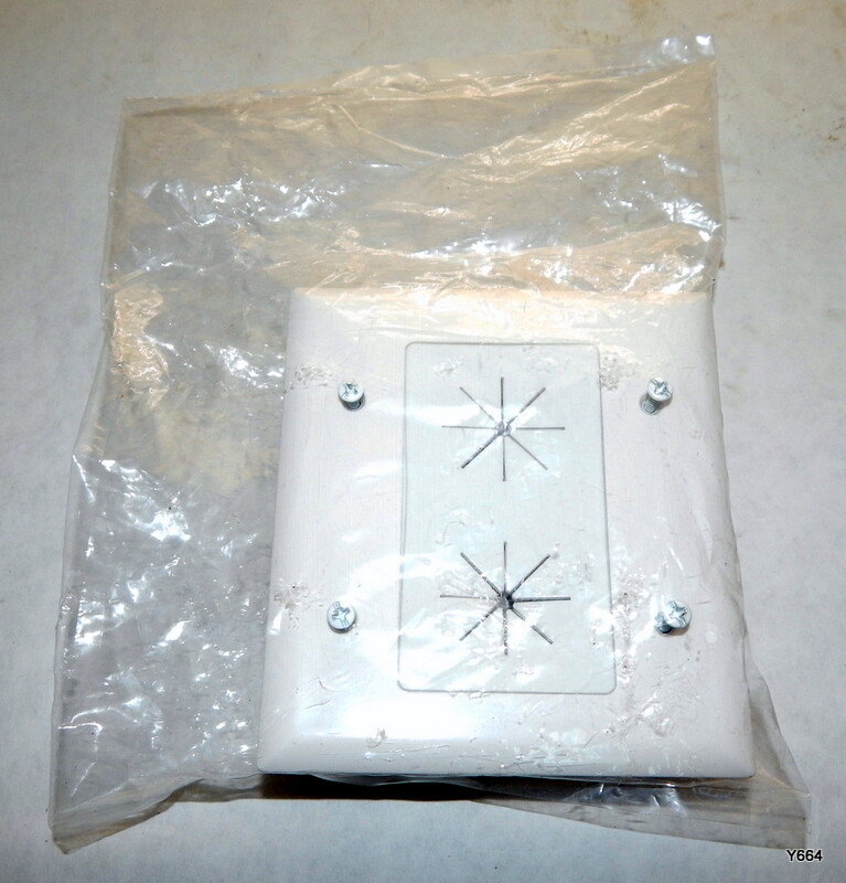 Datacomm Electronics 2-Gang Cable Plate Flexible Opening 45-0015-WH