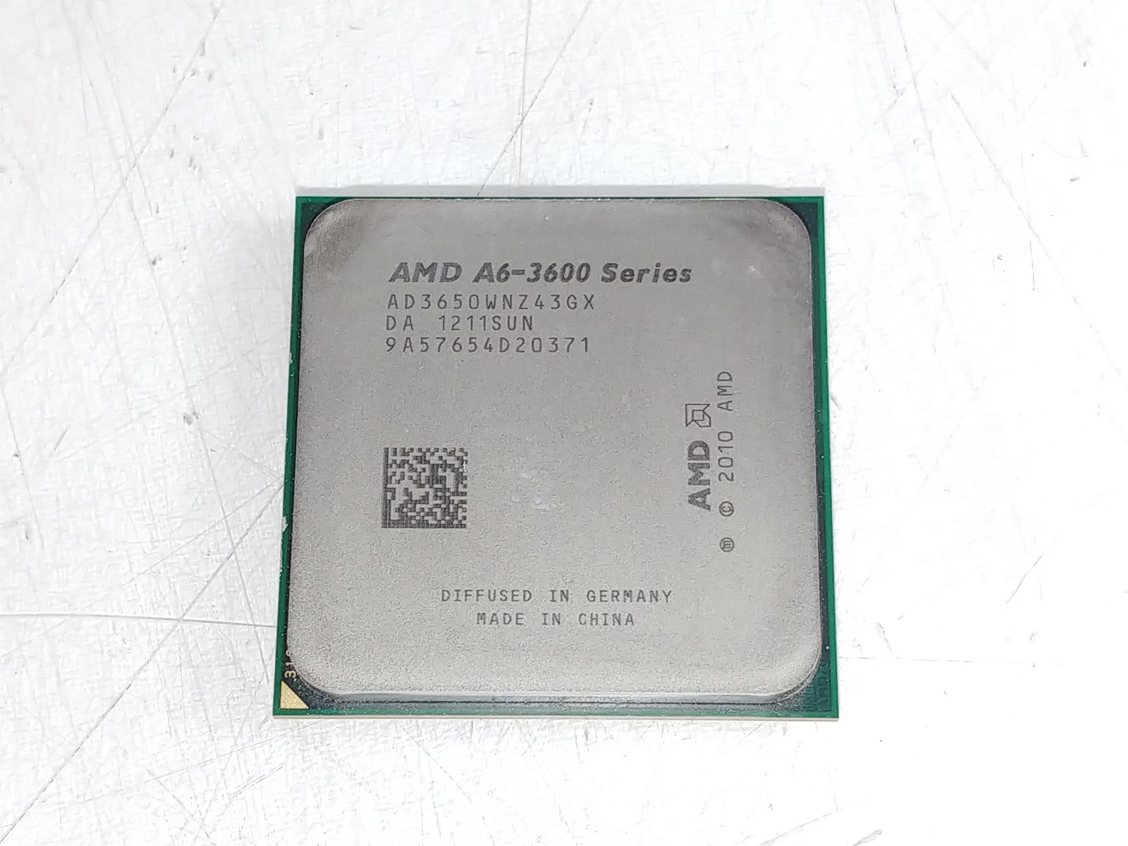 AMD A6-3600 2.6 GHz Socket FM1 Desktop CPU Processor AD3650WNZ43GX