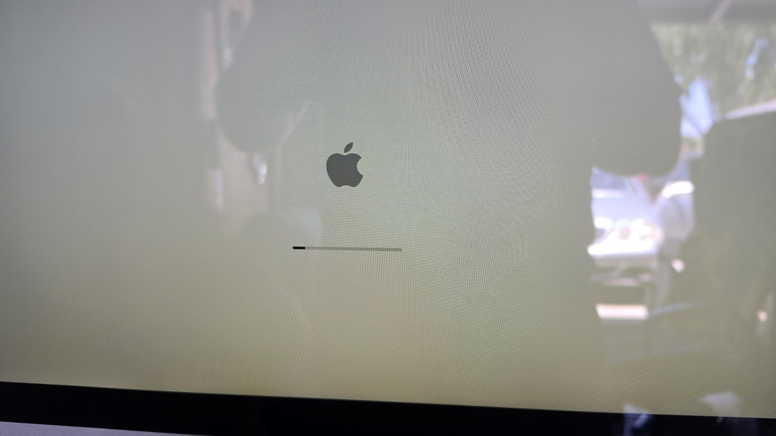 Apple iMac 21.5" 2.7 GHz Core i5 1TB HDD 16GB RAM Iris GFX Late 2013 A1418