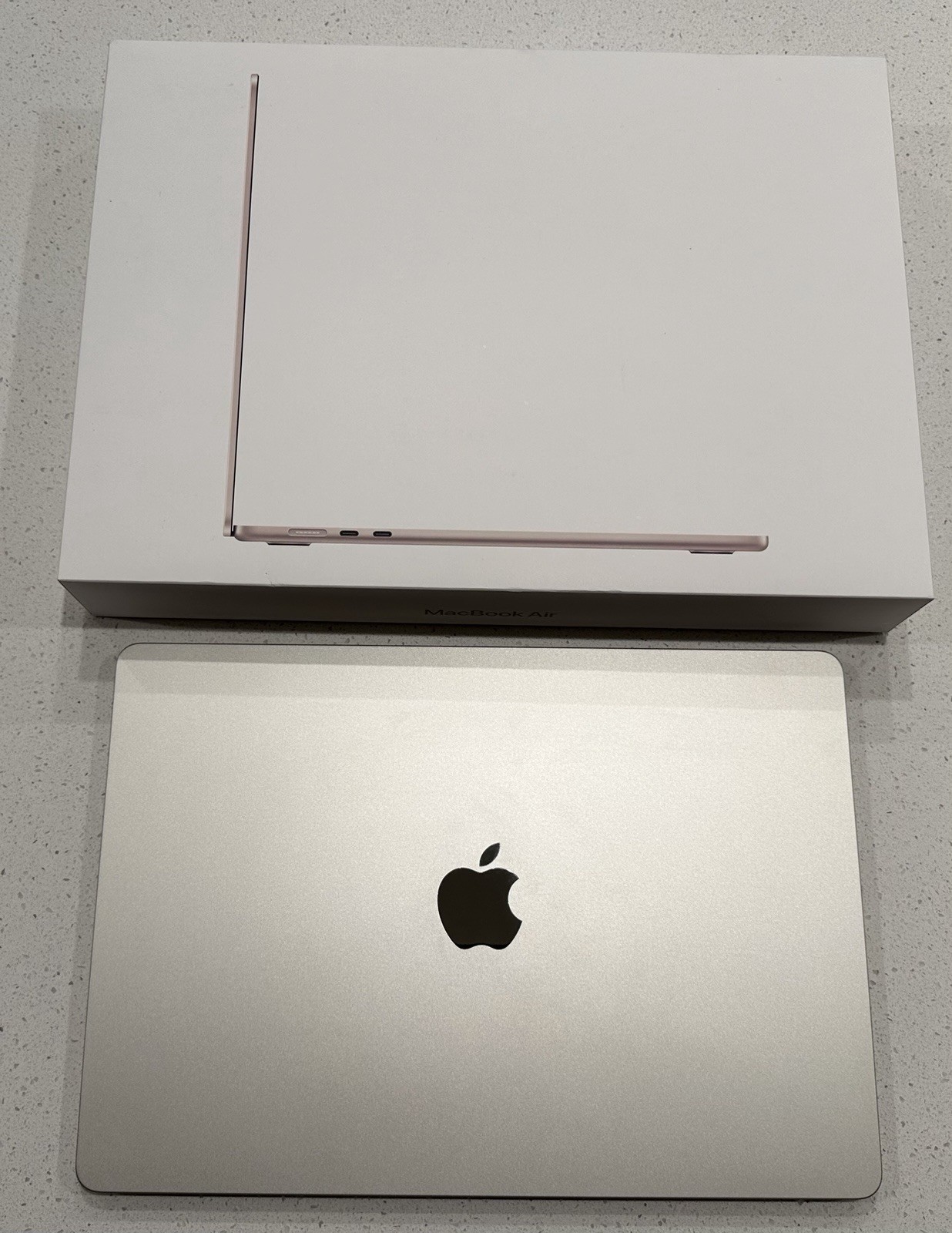 Apple MacBook Air 15in Starlight M4 16GB RAM 512GB SSD Touch ID (2025)