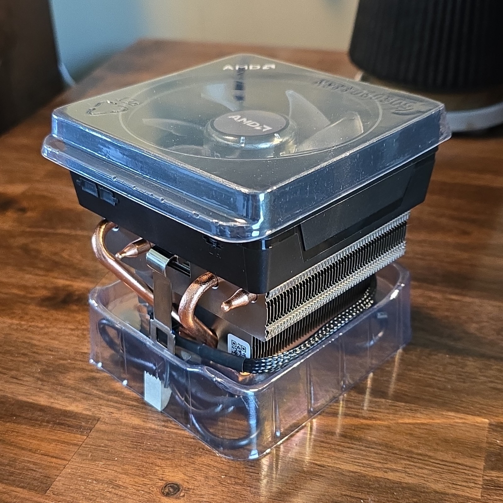 AMD Wraith Prism RGB CPU Cooler Heatsink Fan AM5 4-Pin 92mm Black