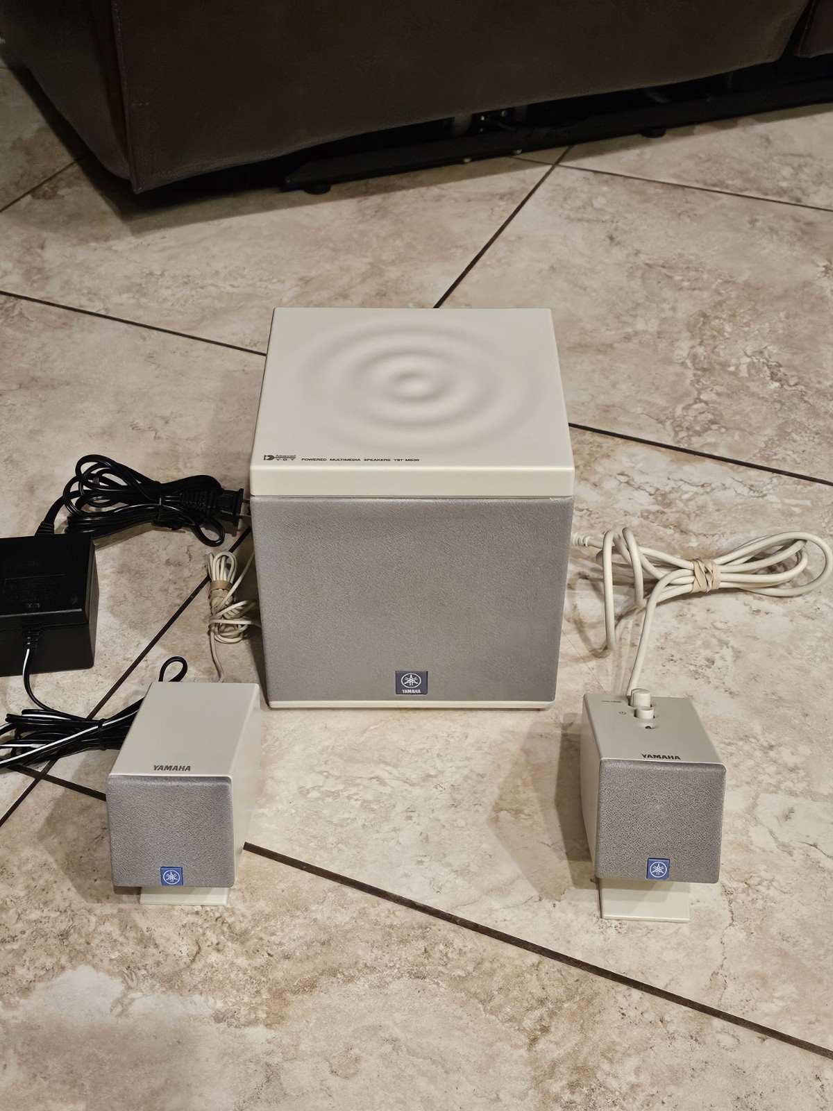 Vintage Yamaha YST-MS30 Powered Multimedia Speaker System Subwoofer 2 Satellites