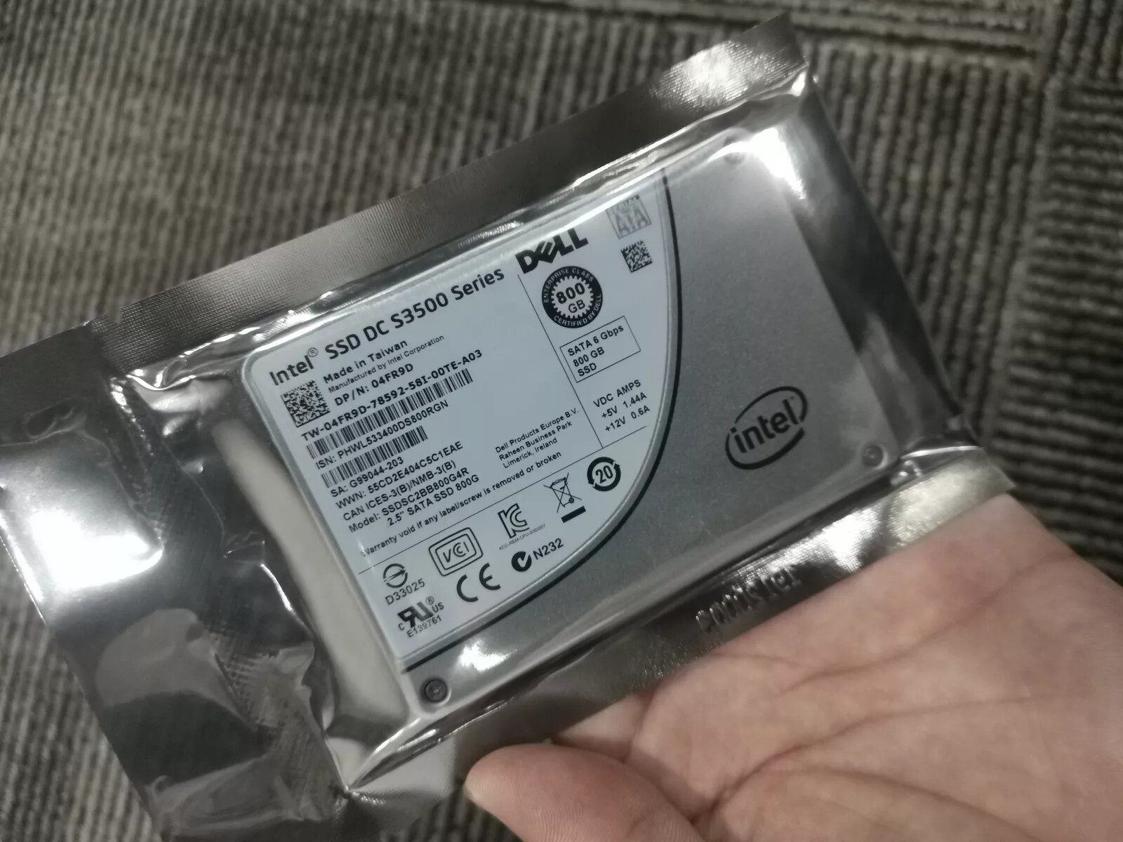 Intel DC S3500 800GB SSD DELL 2.5" SATA 6Gb/s Solid State Drive SSDSC2BB800G4R