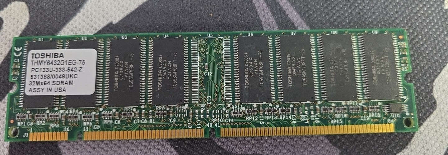 Toshiba THMY6432G1EG-75 256MB Desktop RAM Memory PC133U -333-542-Z