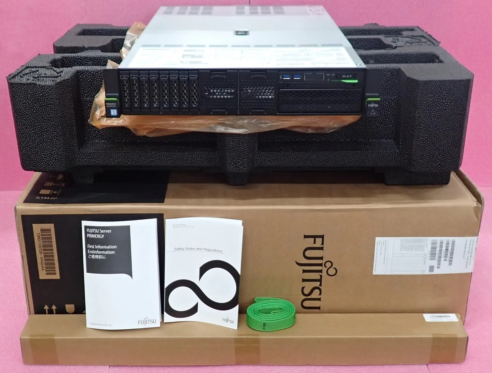 NEW Fujitsu Primergy RX2540 M5 CTO 8x SFF Bay 2U Rack Mount Server