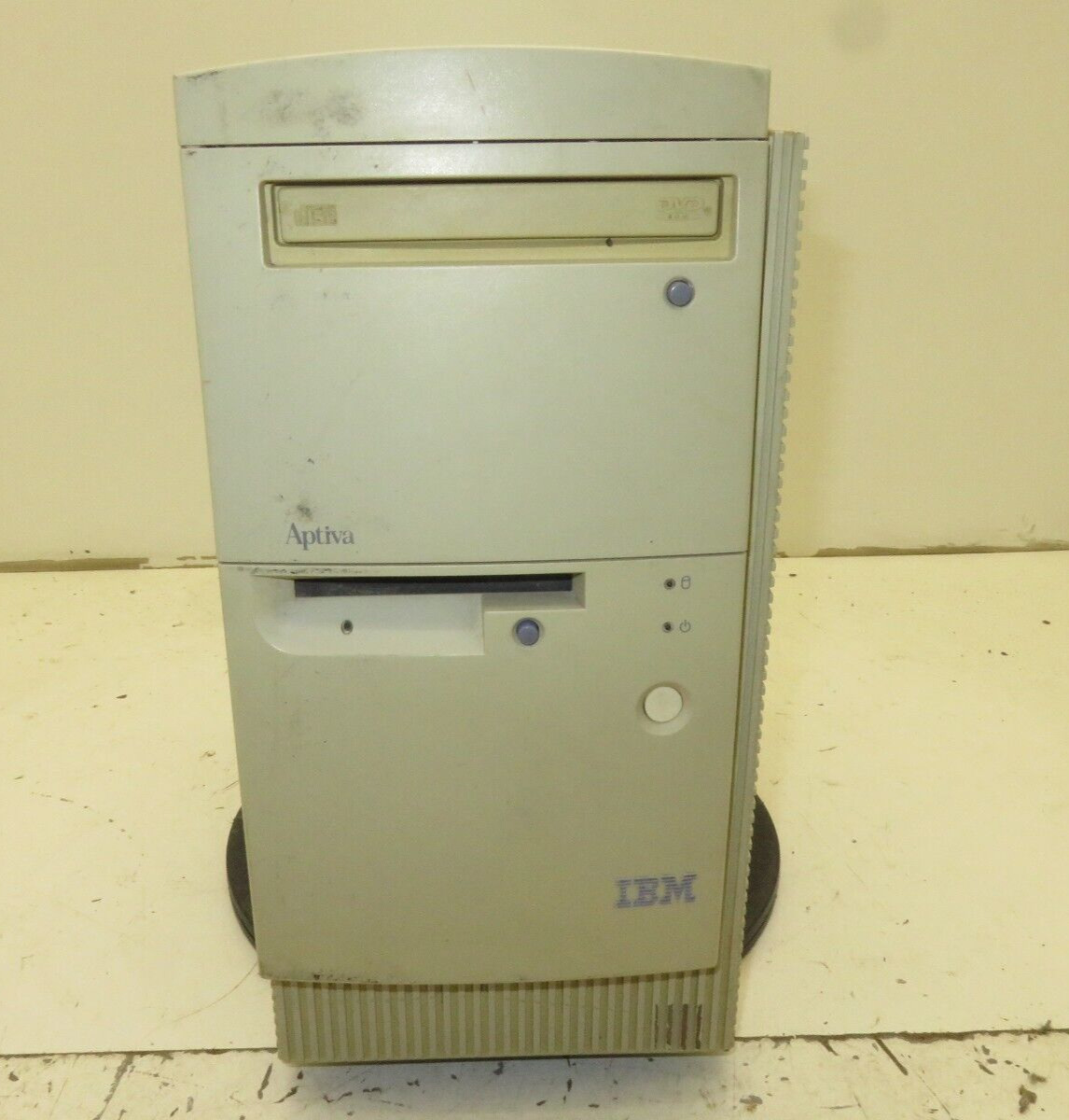 Vintage IBM Aptiva E520 2158-520 Desktop AMD K6-2 400MHz 64MB Ram No HDD