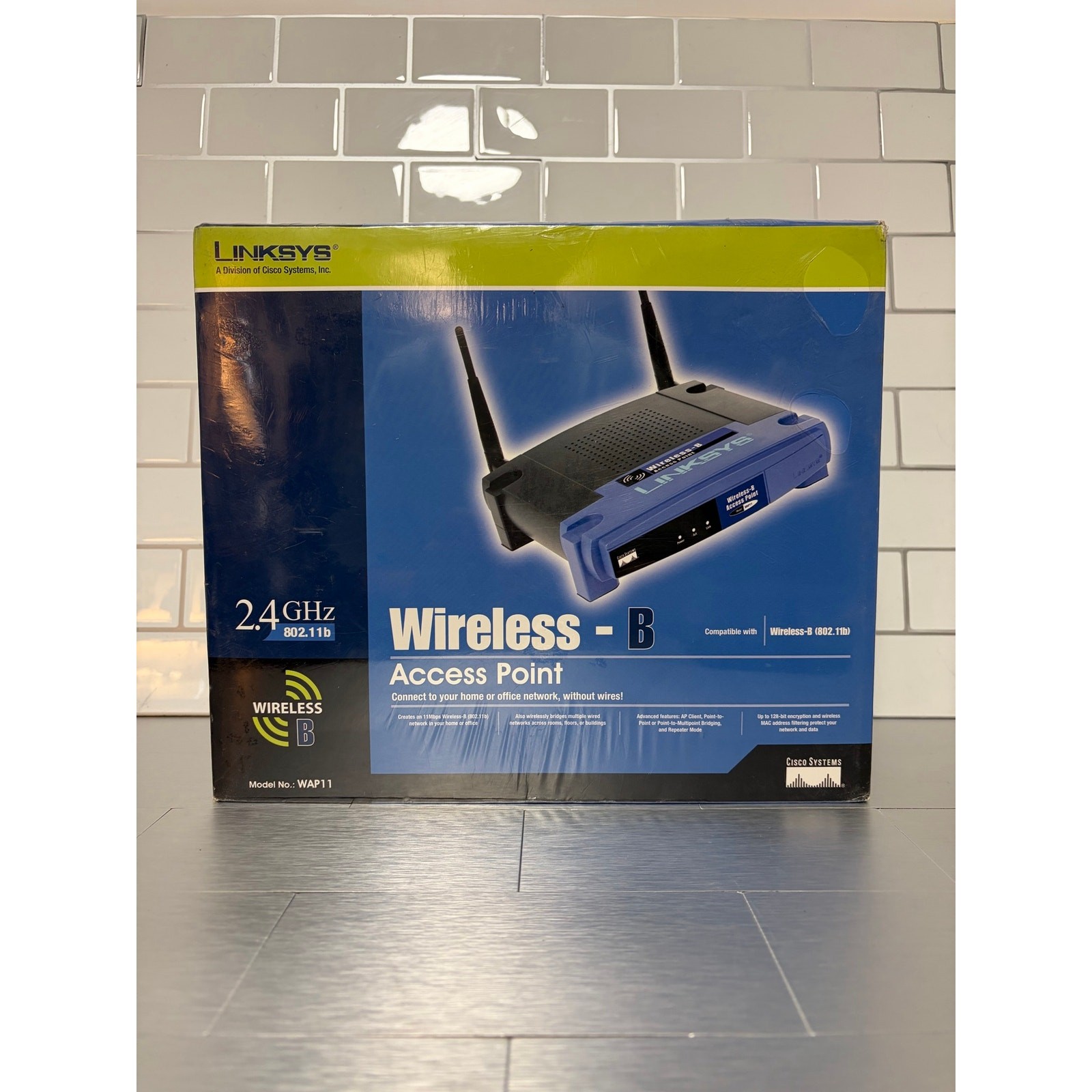 Linksys WAP11 Wireless-B Access Point 2.4GHz 802.11b Sealed New Old Stock