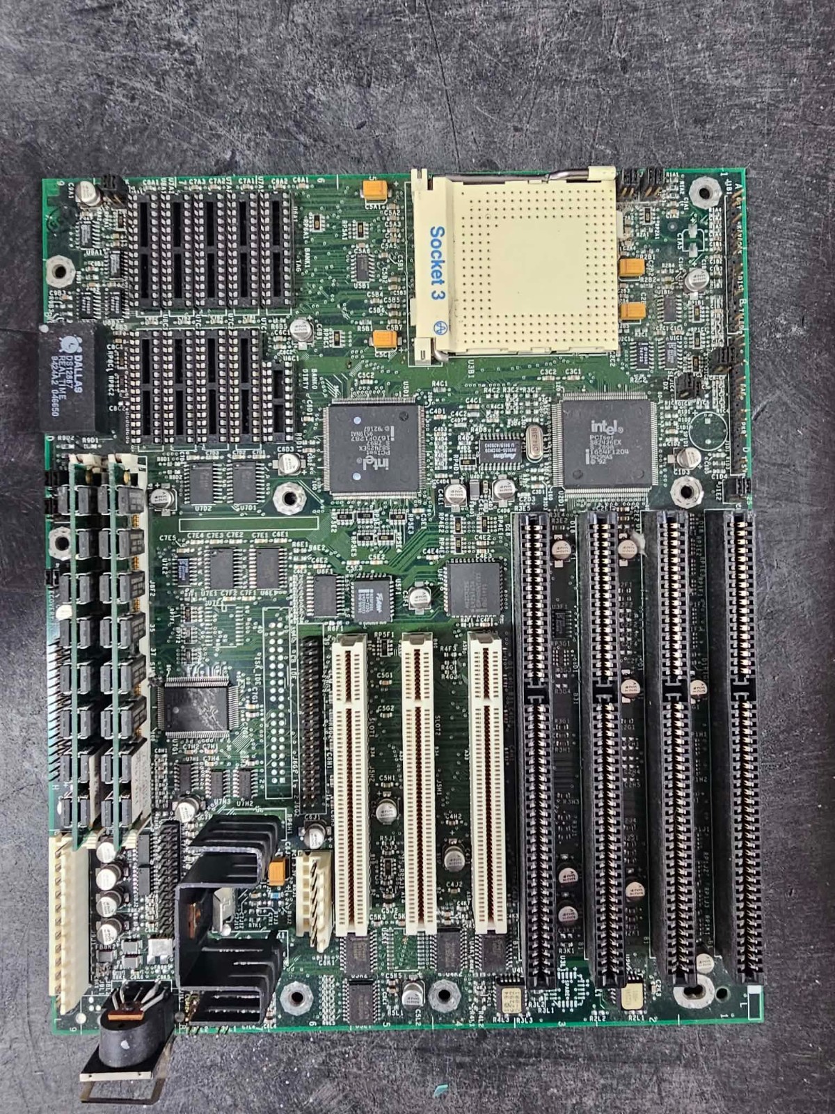 Retro Vintage Intel Classic/PCI Ninja Socket 3 486 AT Motherboard PBA 620028-203