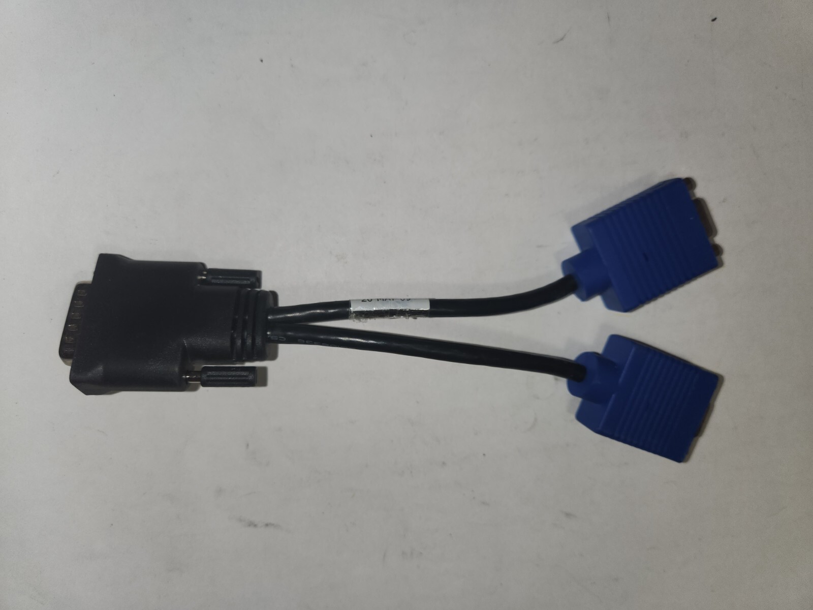 Dell G9438 Molex LFH Dual VGA Video Monitor Splitter Y Cable