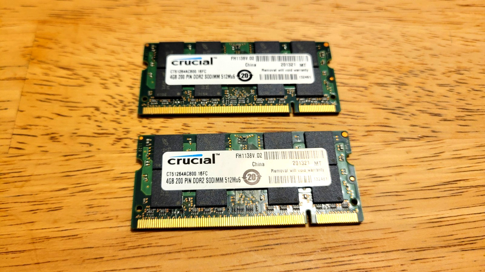 Crucial Micron 8GB (2 x 4GB) DDR2-800 MHz SODIMM PC2-6400s  200-pin Laptop RAM