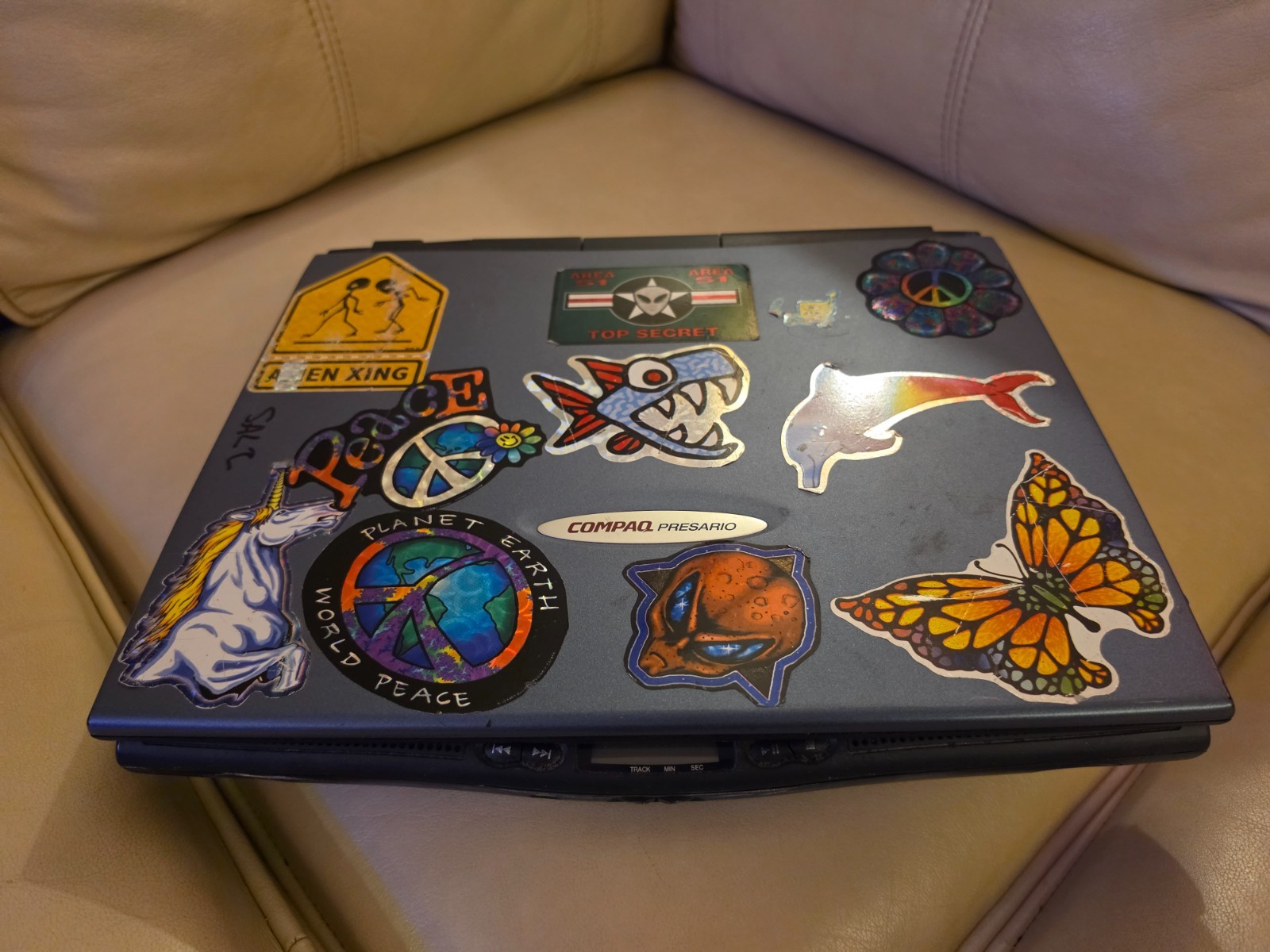 Vintage Compaq Presario 1800-XL1 Laptop Computer 1456VQL1N w Win Key