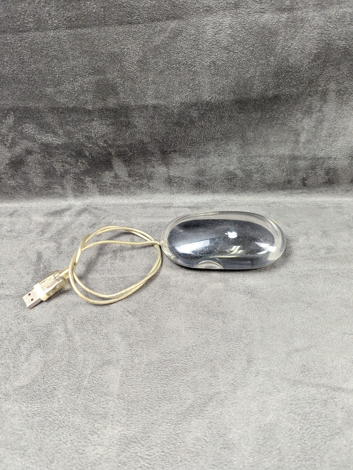 Vintage Apple Pro Mouse M5769 USB Wired Optical Mac Computer Accessory 2000s