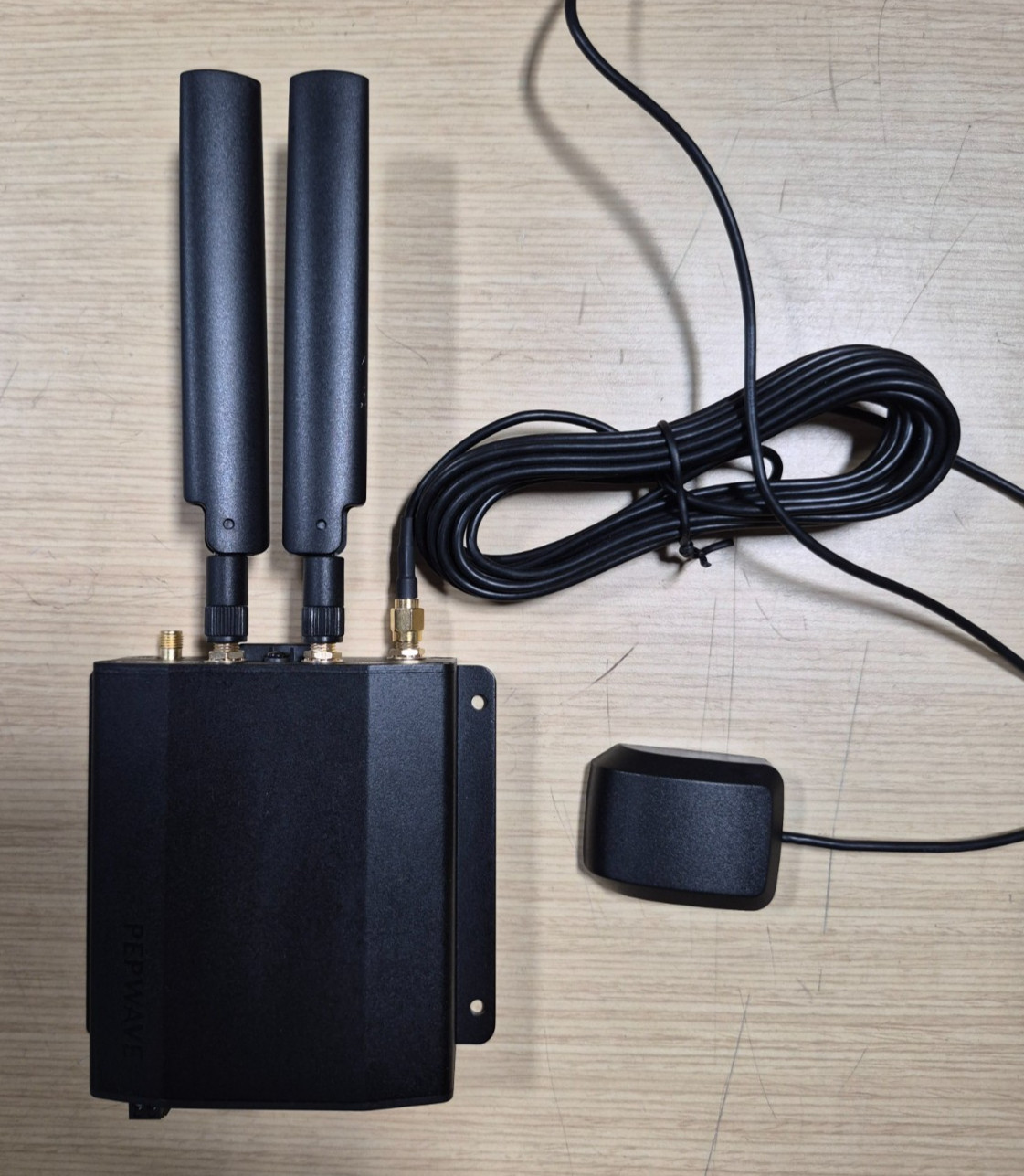 Peplink Pepwave MAX BR1 Mini LTE Cellular Router MAX-BR1-MINI-LTE-W-T