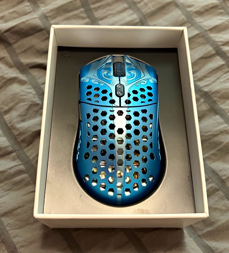 Finalmouse Starlight-12 Poseidon Blue Wireless Optical Gaming Mouse 20K DPI 6Btn