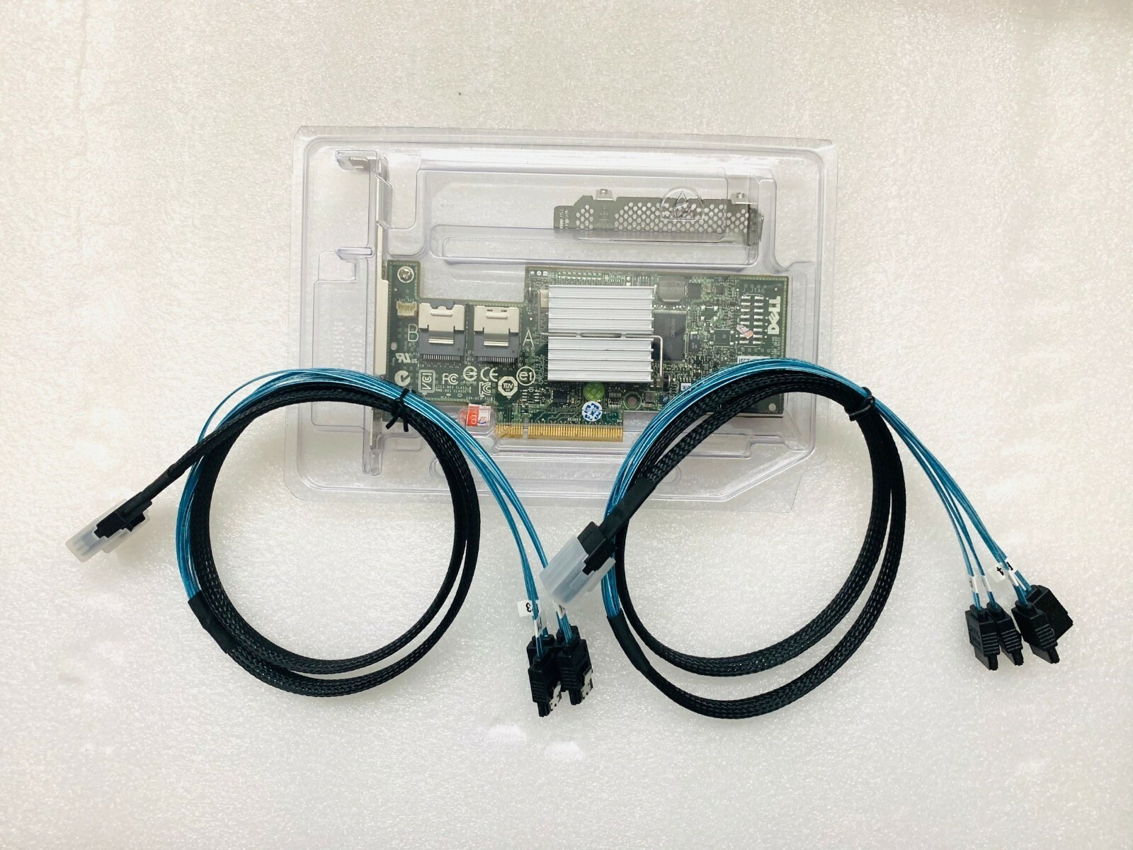Dell H200 6Gbps SAS HBA P20 IT Mode ZFS FreeNAS unRAID + 2* SFF8087 SATA Cable