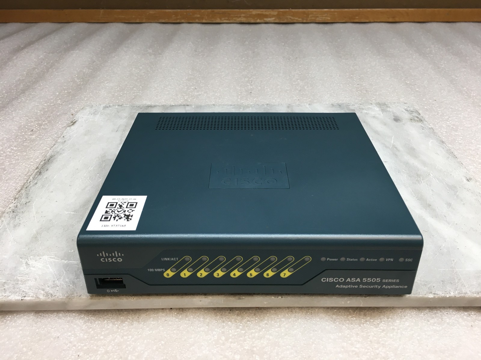 Cisco ASA 5505 Series ASA5505 V08 Adaptive Security Appliance No PWR ADPT incl.