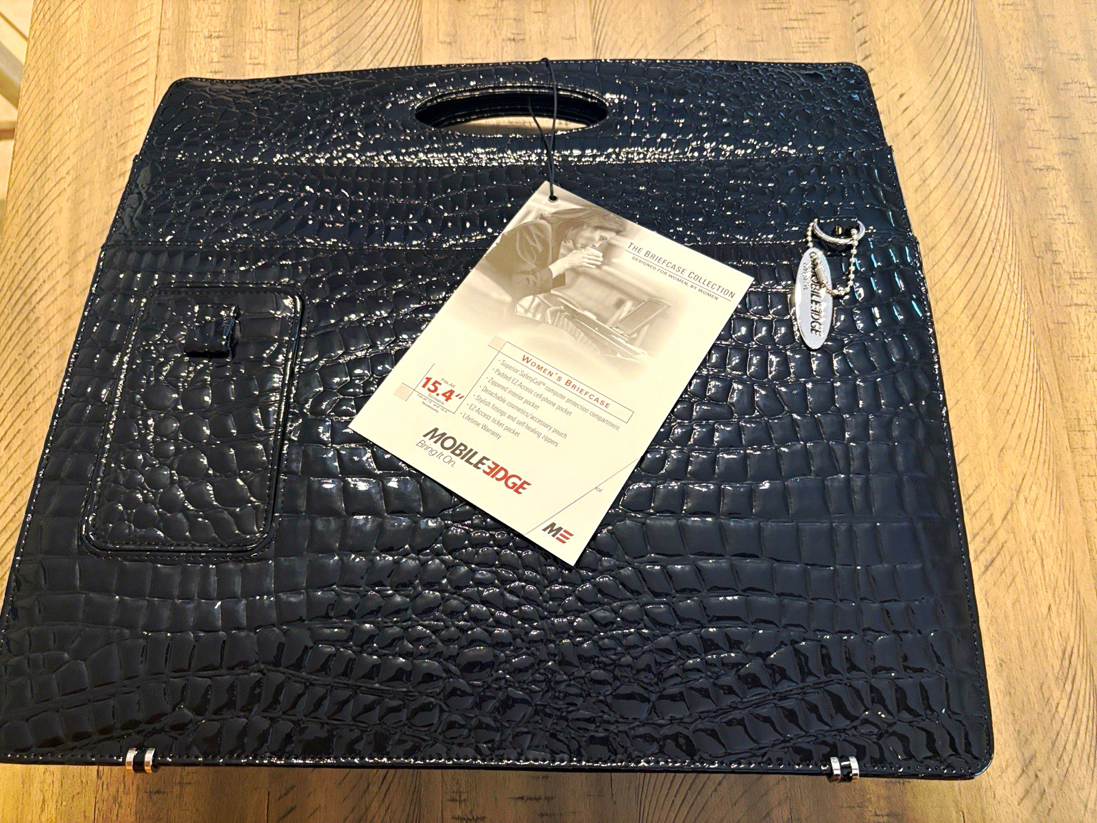 Mobile Edge Crocodile Pattern Synthetic Leather Briefcase 15.4in Padded MEBF15R2