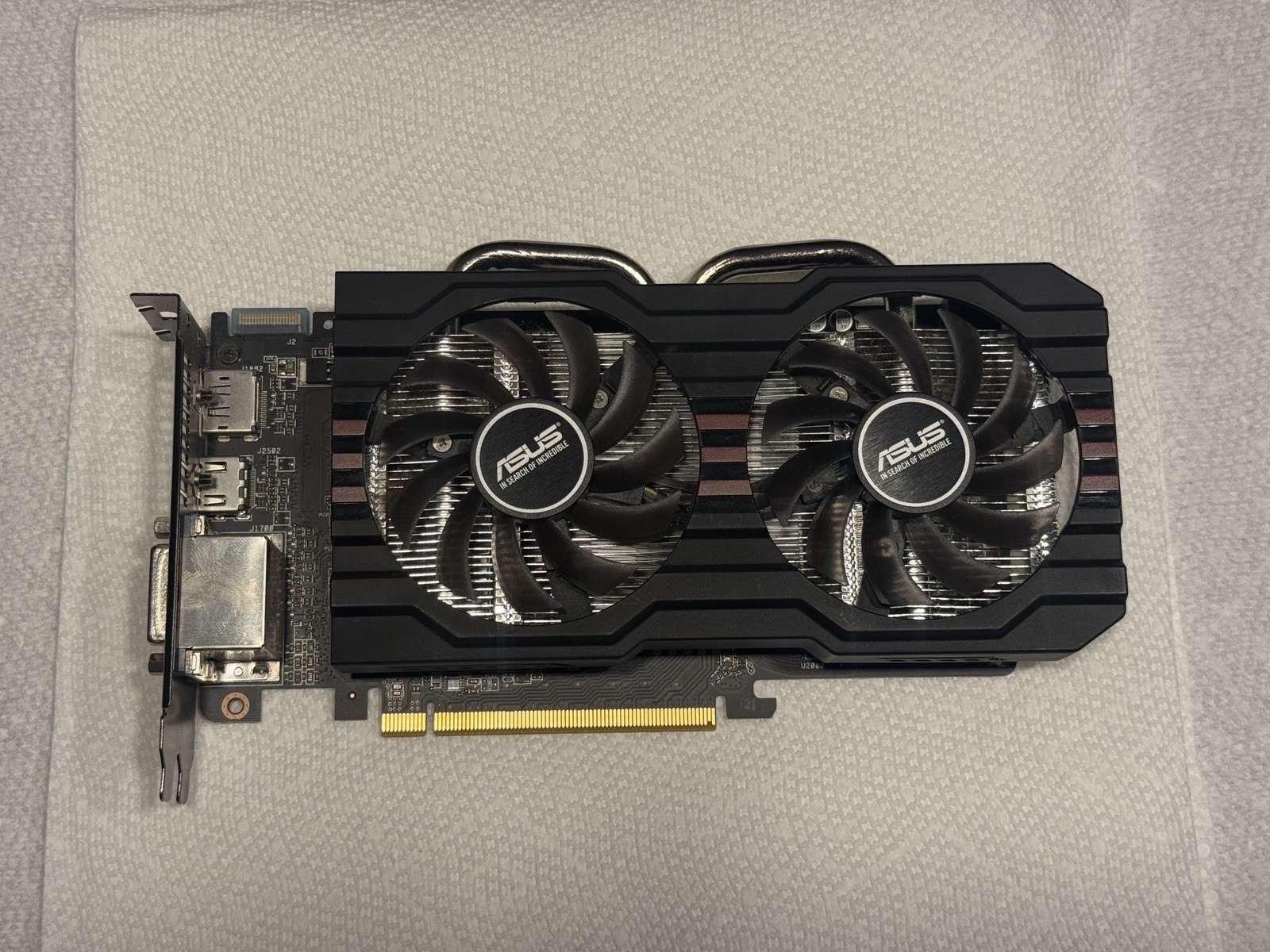 ASUS AMD Radeon R9-270 | 2GB GDDR5, 2x DVI, HDMI, DisplayPort - Tested