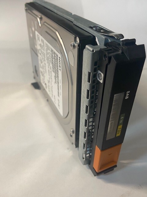 HUS72604CLAR4000 - Data Domain 4TB 7200 RPM SAS 3.5" HDD for DD6300, DD6800, ...