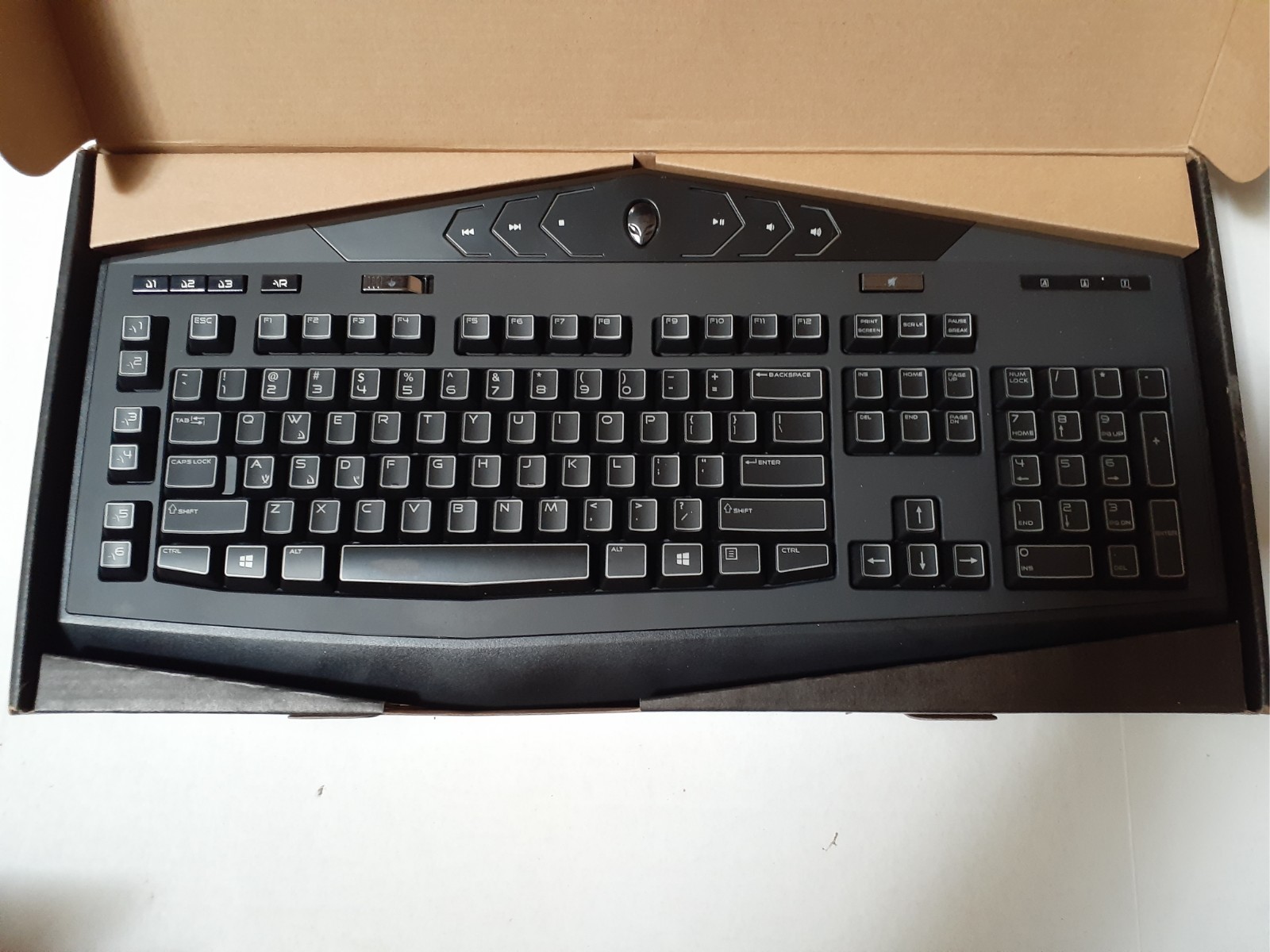 Alienware TactX Keyboard  Very Rare New  Logitech - Model Y-U0008-O  Illuminated