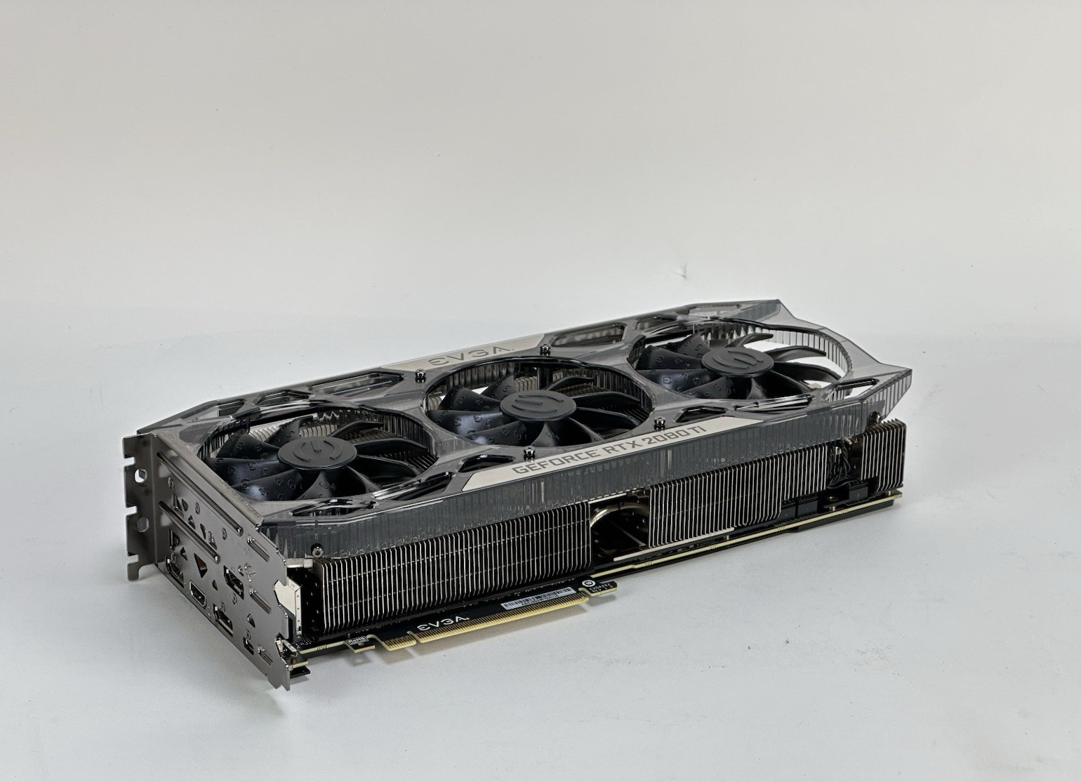GeForce EVGA RTX 2080 Ti FTW3 Ultra Gaming GPU 11GB GDDR6 11G-P4-2487-KR