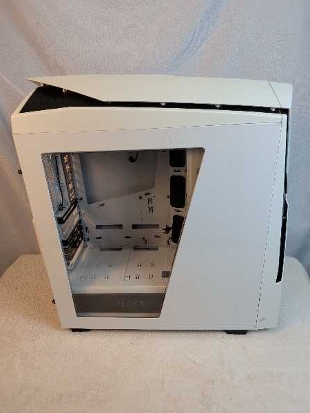 NZXT Phantom 410 Mid Tower ATX PC Computer Case White Gaming Tower Case