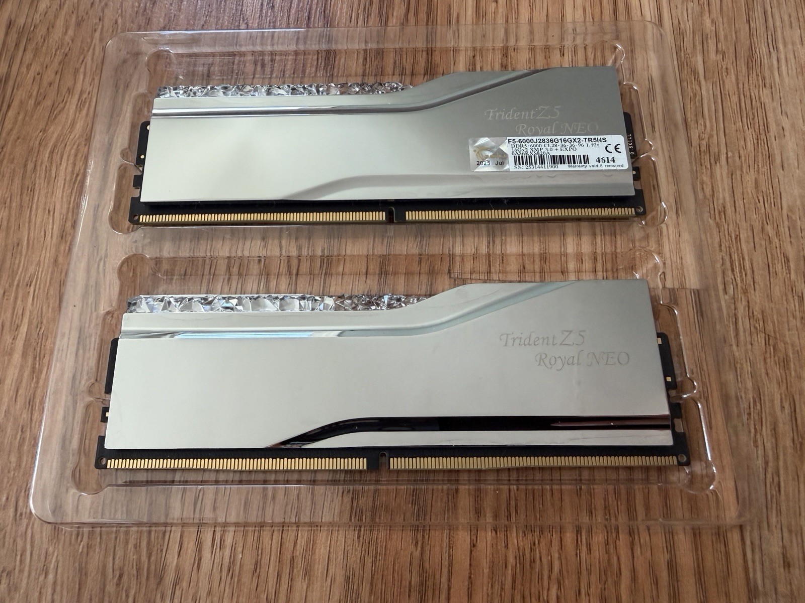 NEW G.SKILL TRIDENT Z5 ROYAL NEO RGB 32GB (2x16GB) DDR5 CL28 6000MHZ RAM SILVER