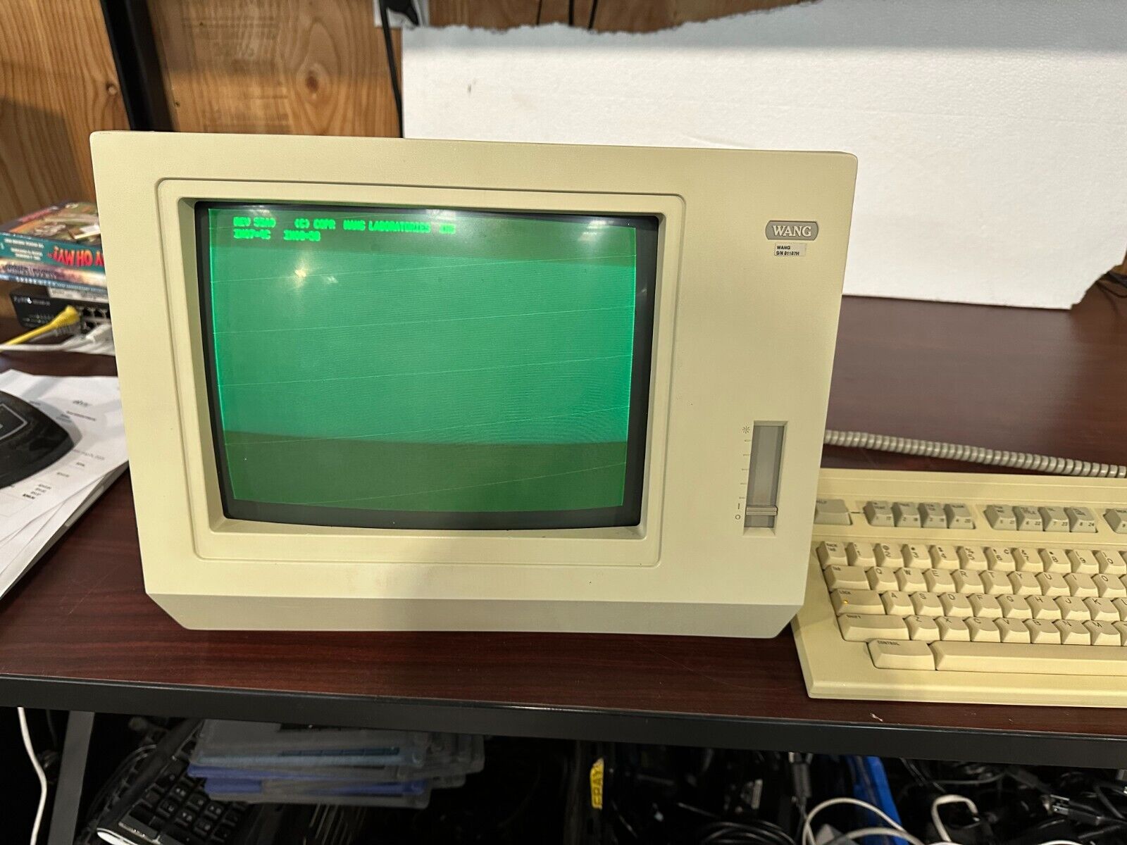 Rare Vintage Wang Computer Terminal Model 4230-A  With Keyboard