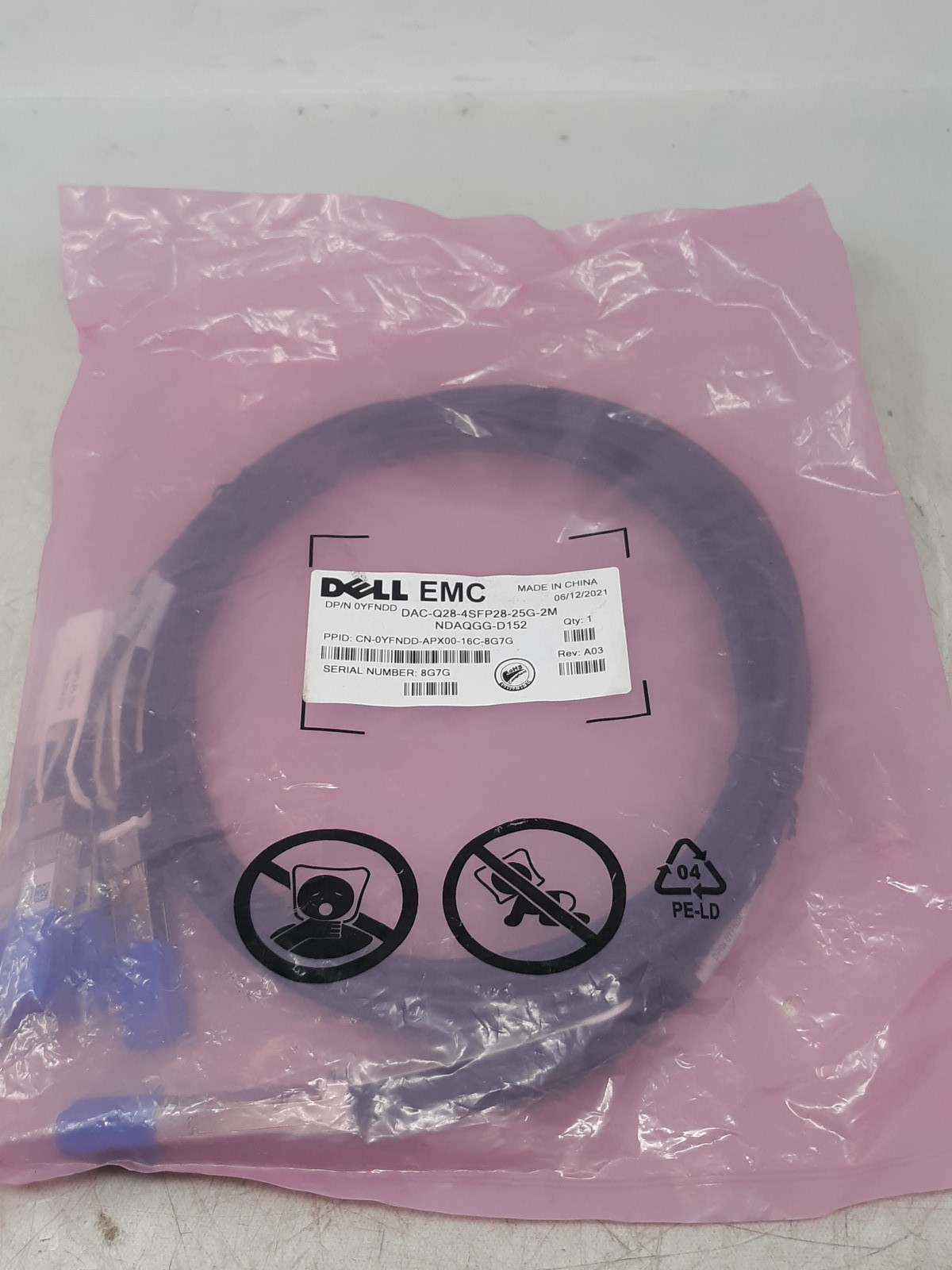 Dell CN-0YFNDD 2.0 m Passive Twinax DAC-SFP28-25G Cable (SFP+ 25Gb)