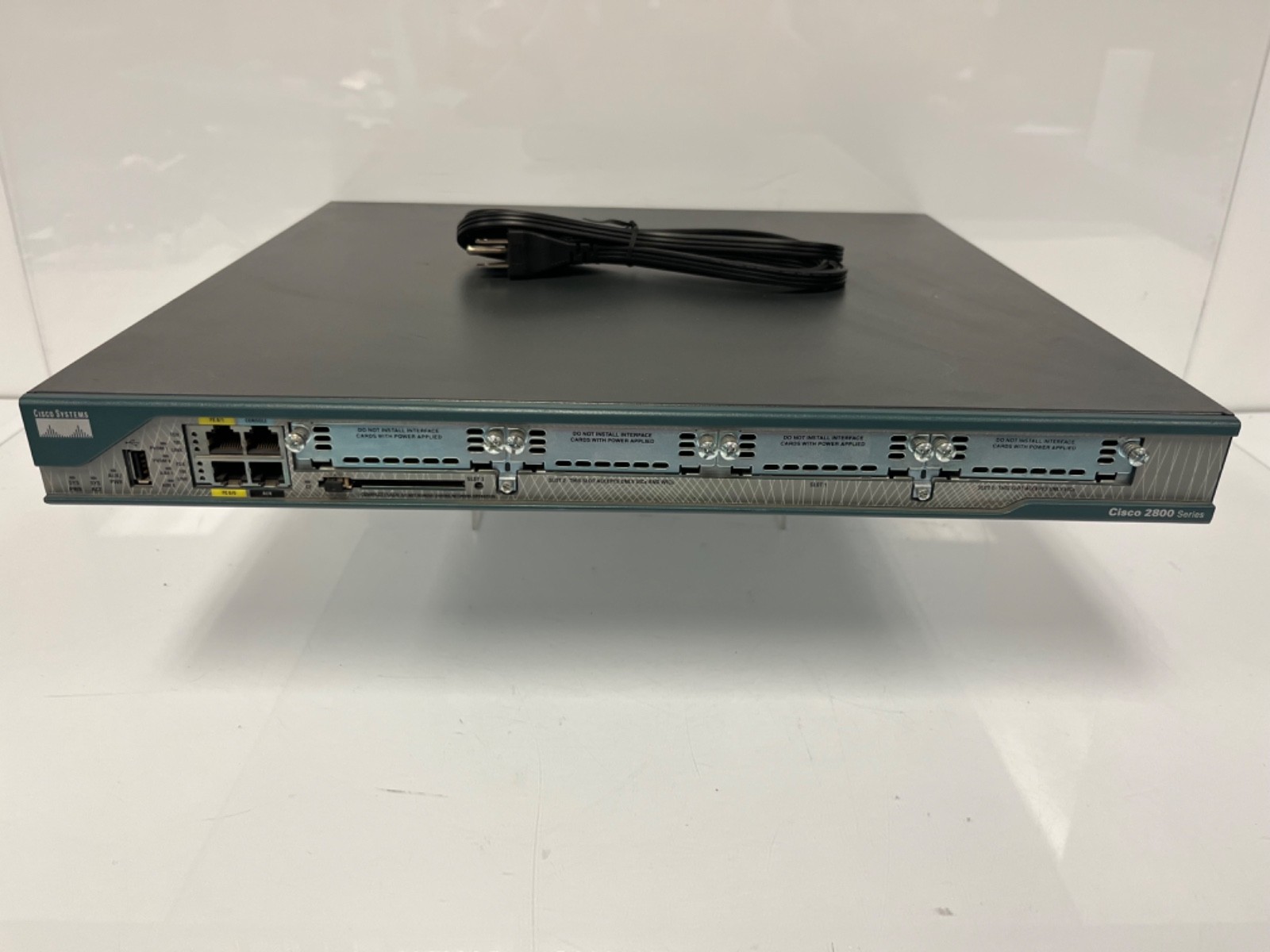 CISCO 2801 V03 INTEGRATED SERVICES ROUTER 4MB CF 4 slots