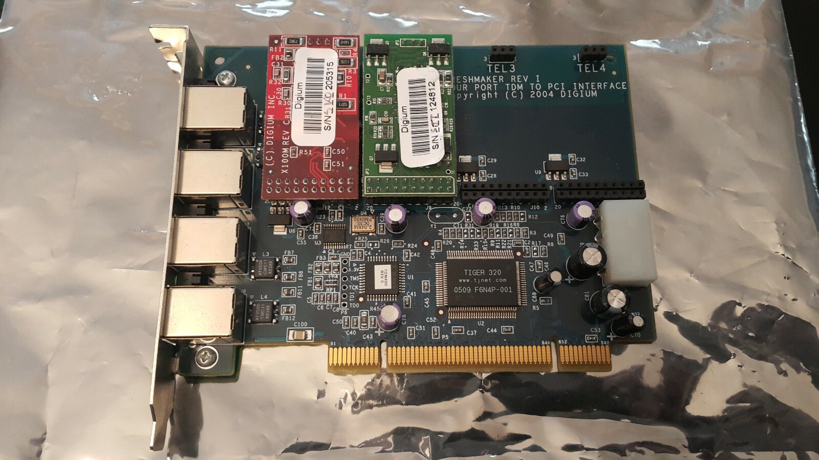 Digium TDM400P POTS PCI FXO/FXS card for a Asterisk / Freeswitch / FreePBX