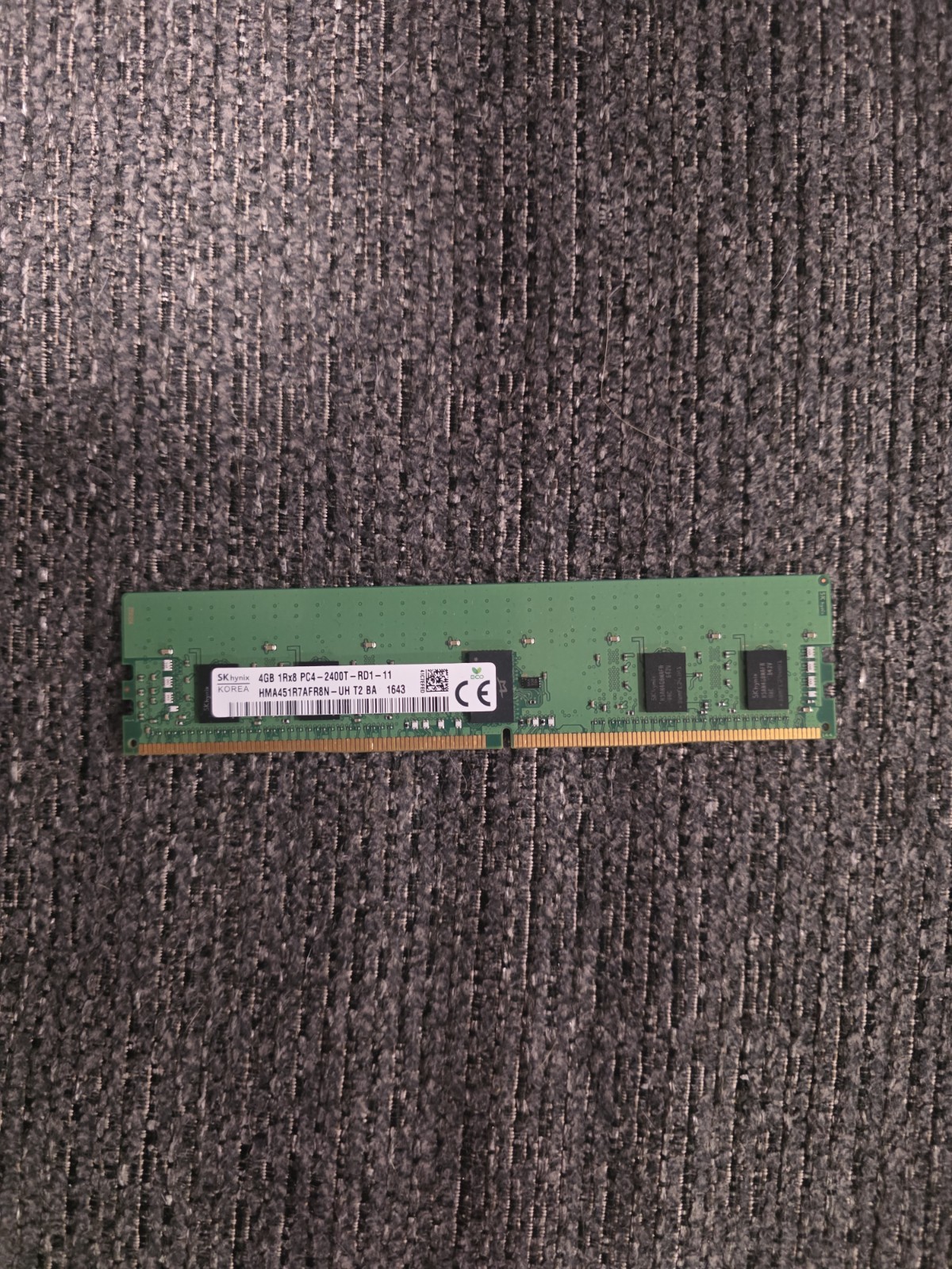 SK Hynix 4GB 1Rx8 PC4-2400T Desktop RAM Memory