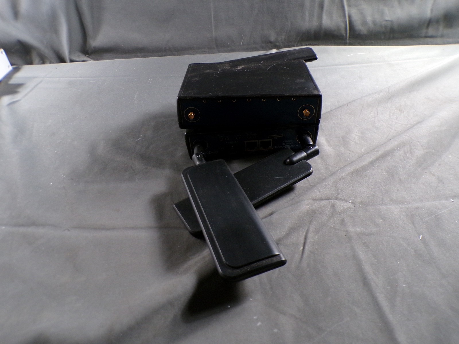 X2 ENCORE NETWORKS CAT4 LTE ROUTER EN-2000