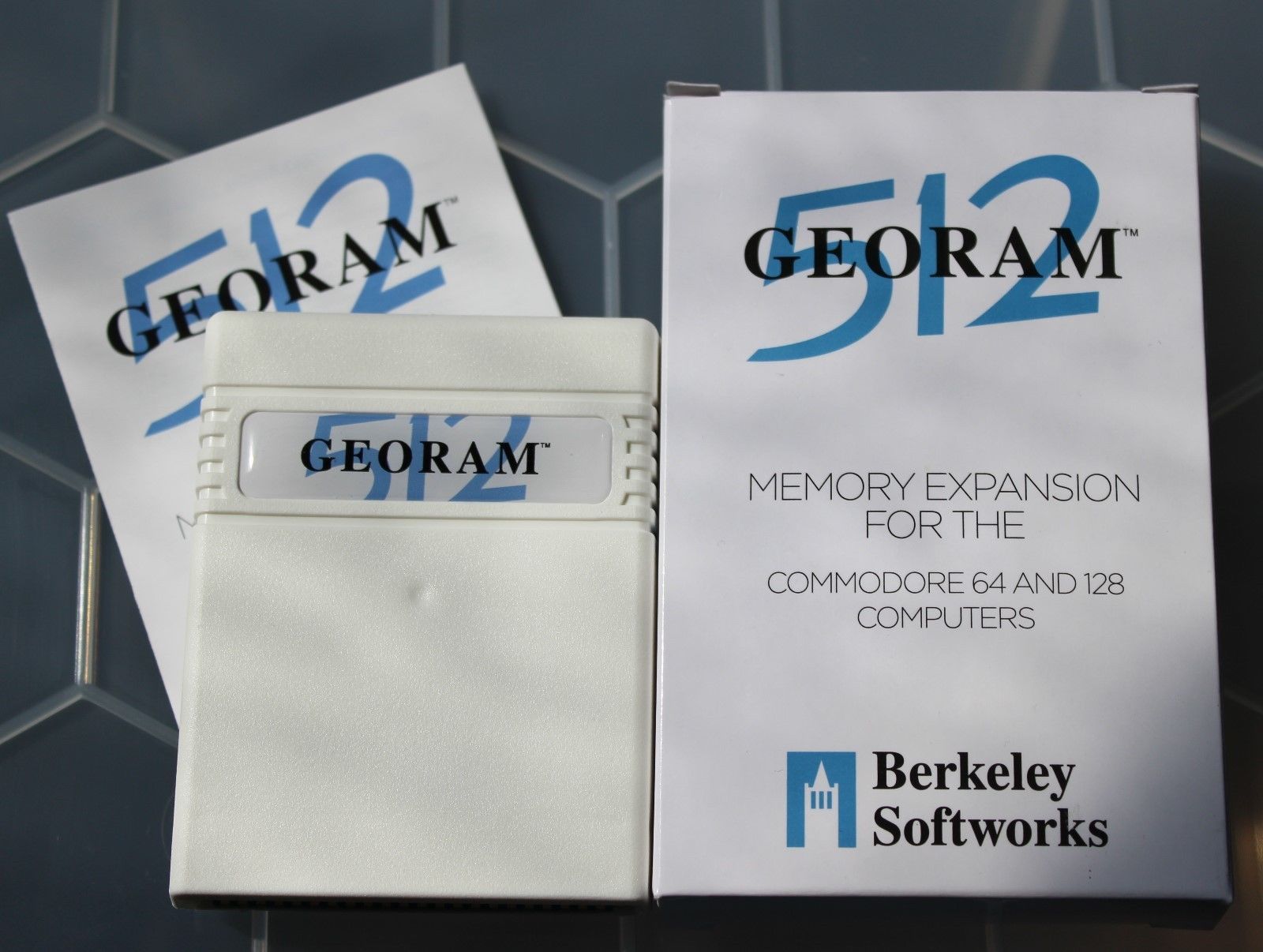 GEORAM 512 RAM Expansion Unit by Berkeley Softworks for Commodore 64 & 128[F03]