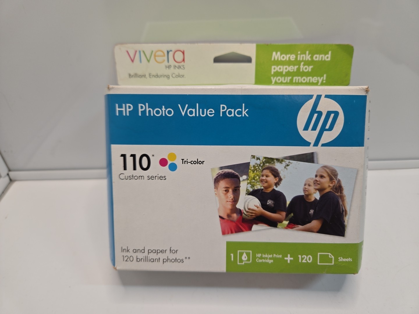 HP Vivera Photo Value Pack 110 Tri-Color Ink Cartridge & 120 Sheets Ex 2009