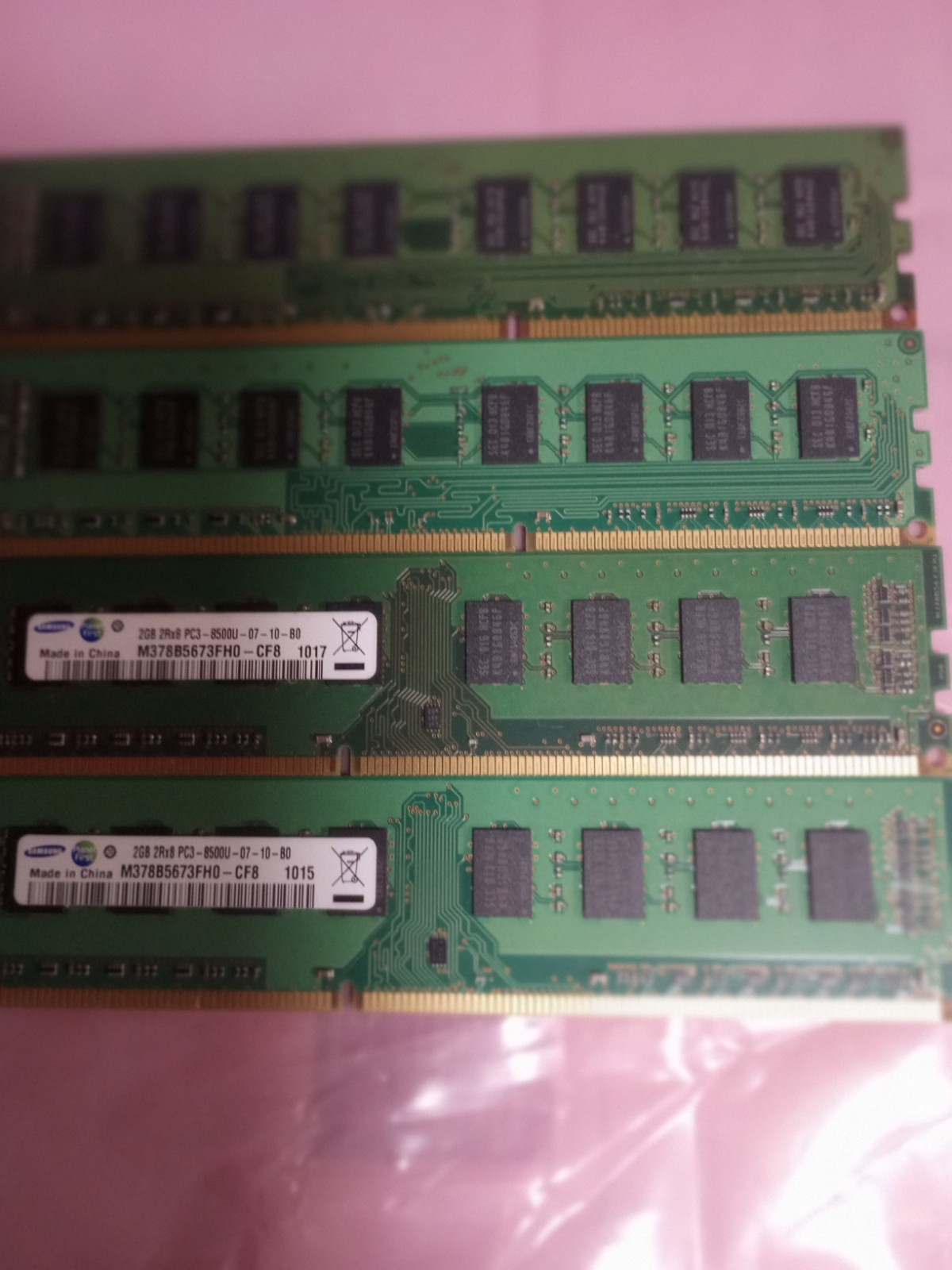 Samsung 8GB  PC3-8500U DDR3-1066 DIMM Desktop Memory RAM M378B5673FH0 set of 4