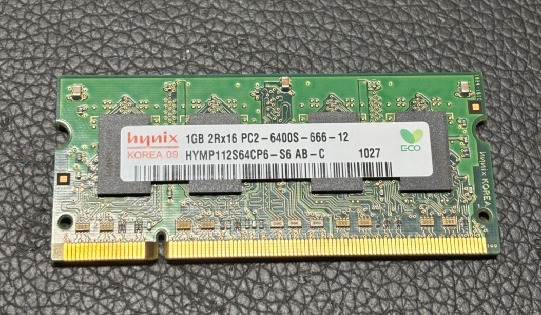 Hynix PC2-5300S 1GB DDR2 SO-DIMM RAM 2Rx16 HYMP125S64CP8 - Single Stick -